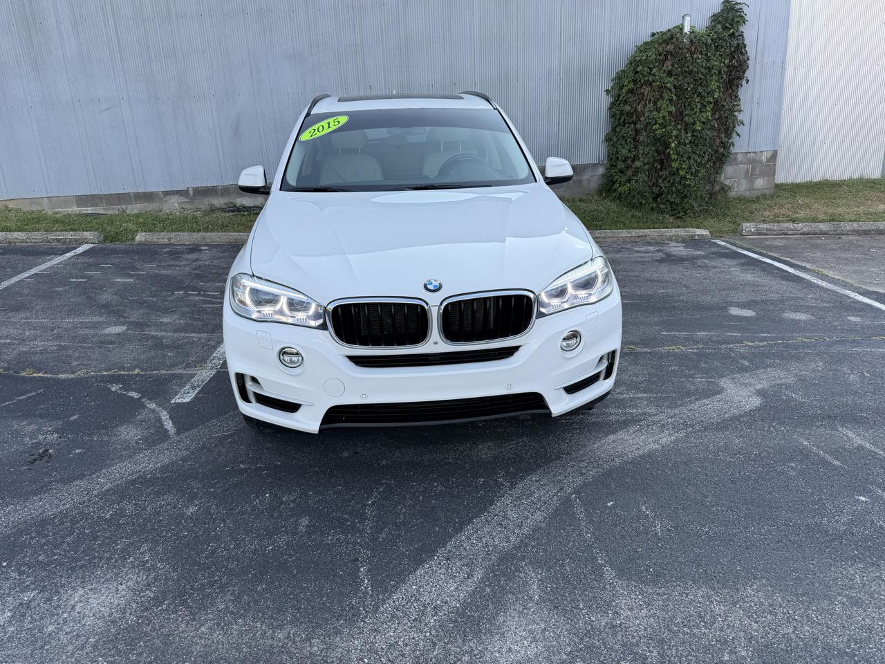 bmw x5 2015 5UXKR0C52F0P11244 image bmw x5 2015 5UXKR0C52F0P11244 image