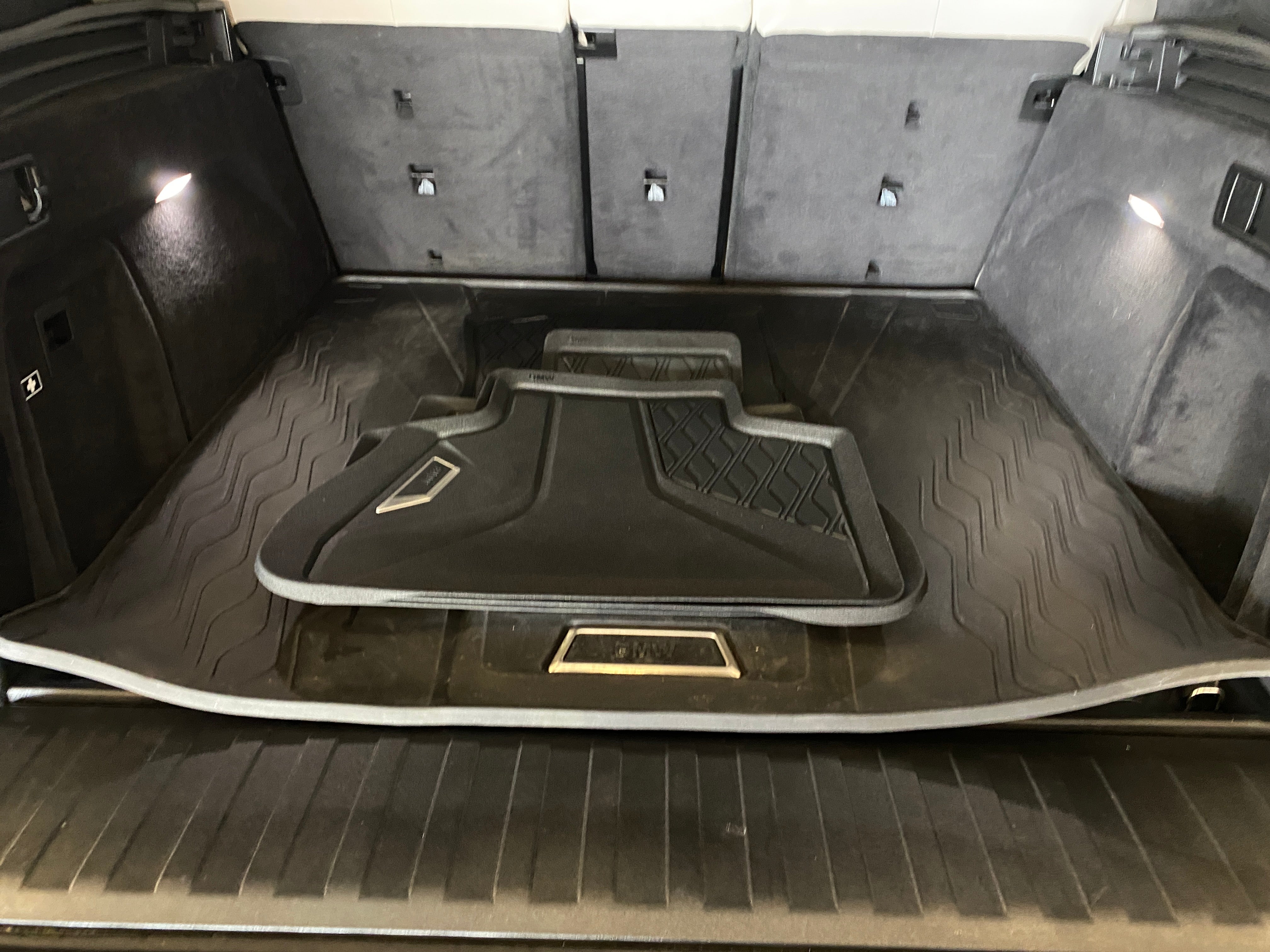 bmw x5 2025 5UX33EU09S9X53308 image