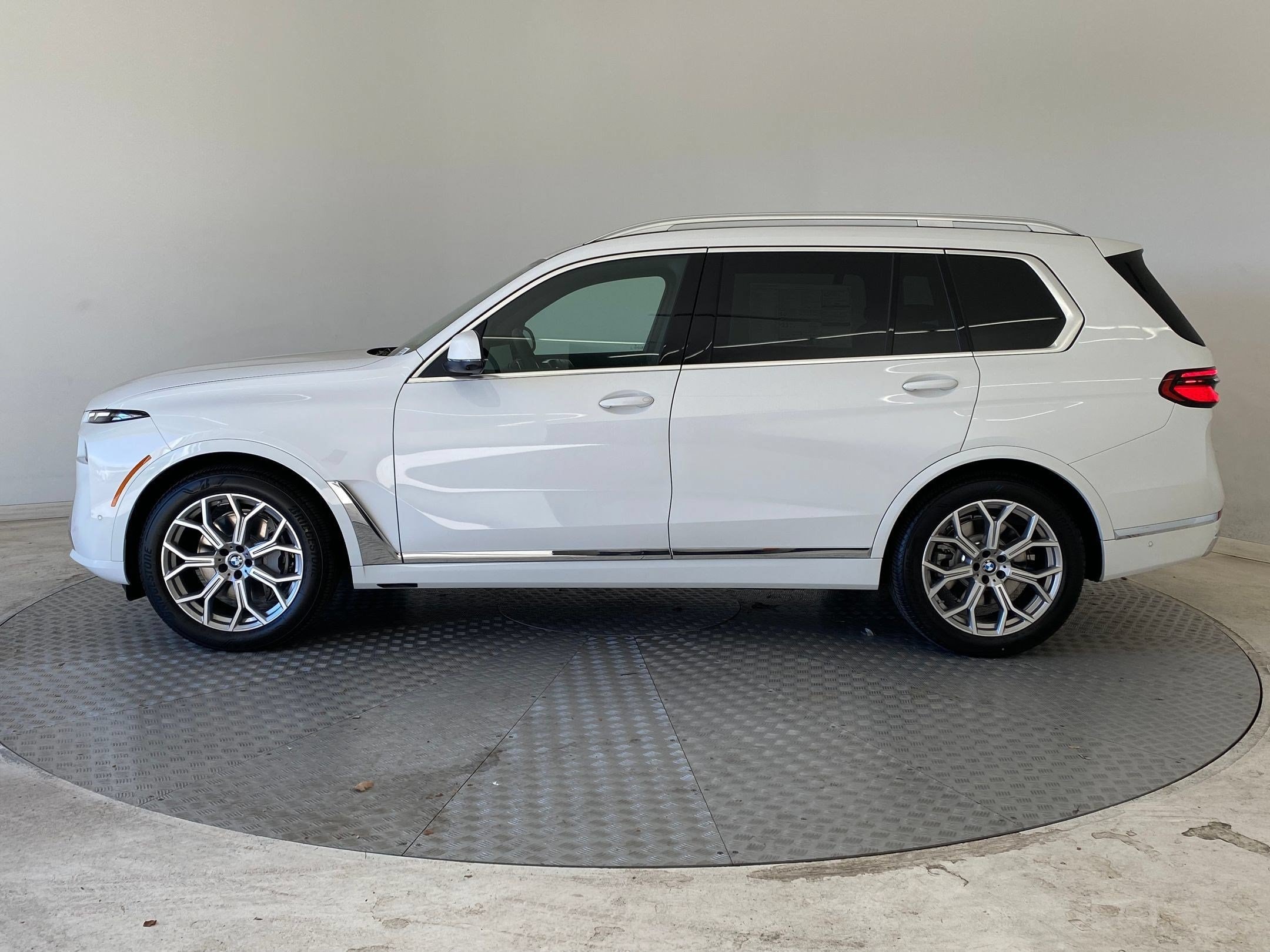 bmw x7 2026 5UX23EM09T9356310 image bmw x7 2026 5UX23EM09T9356310 image