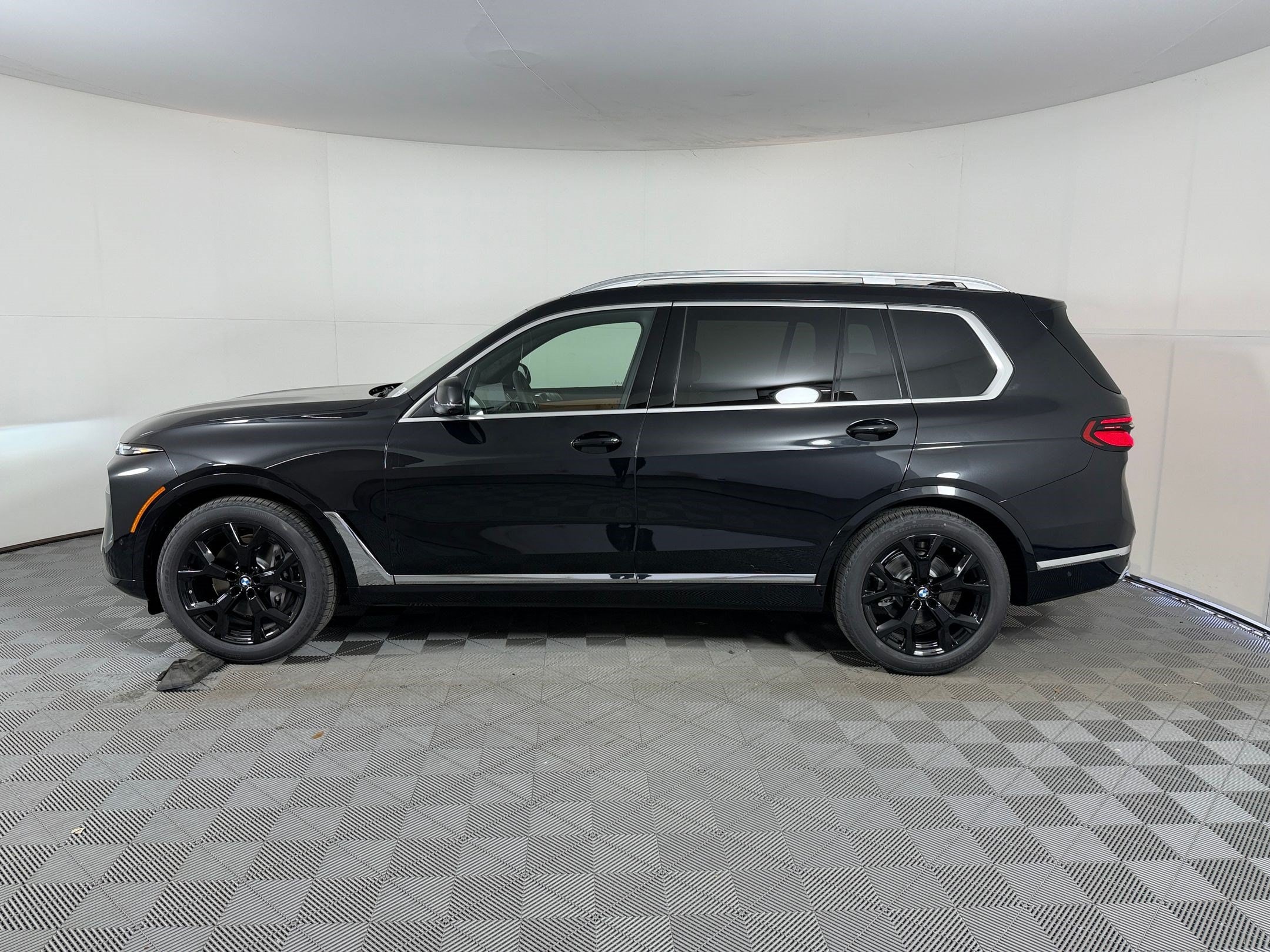 bmw x7 2027 5UX23EM00V9433276 image bmw x7 2027 5UX23EM00V9433276 image