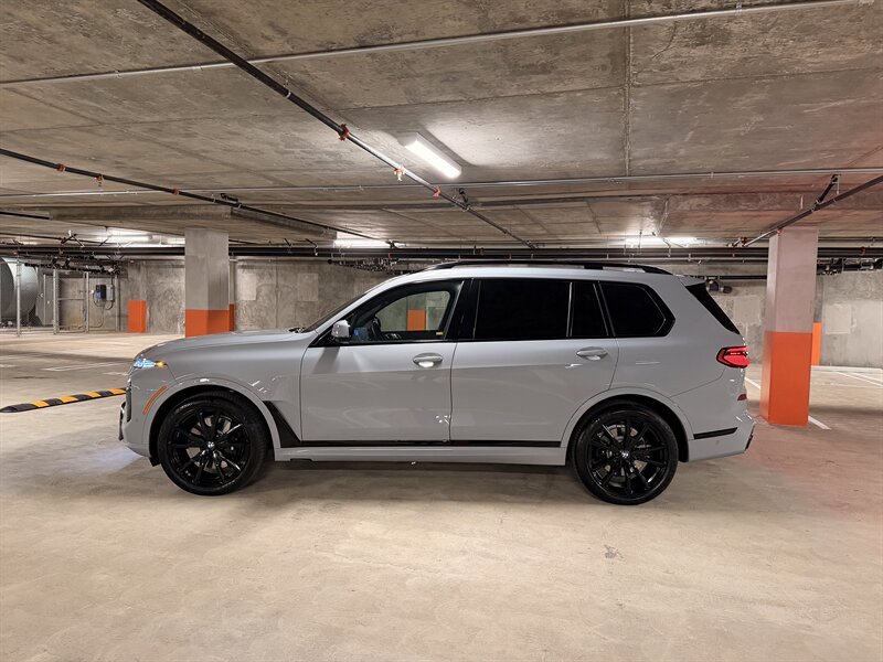 bmw x7 2024 5UX23EM09R9U51541 image bmw x7 2024 5UX23EM09R9U51541 image