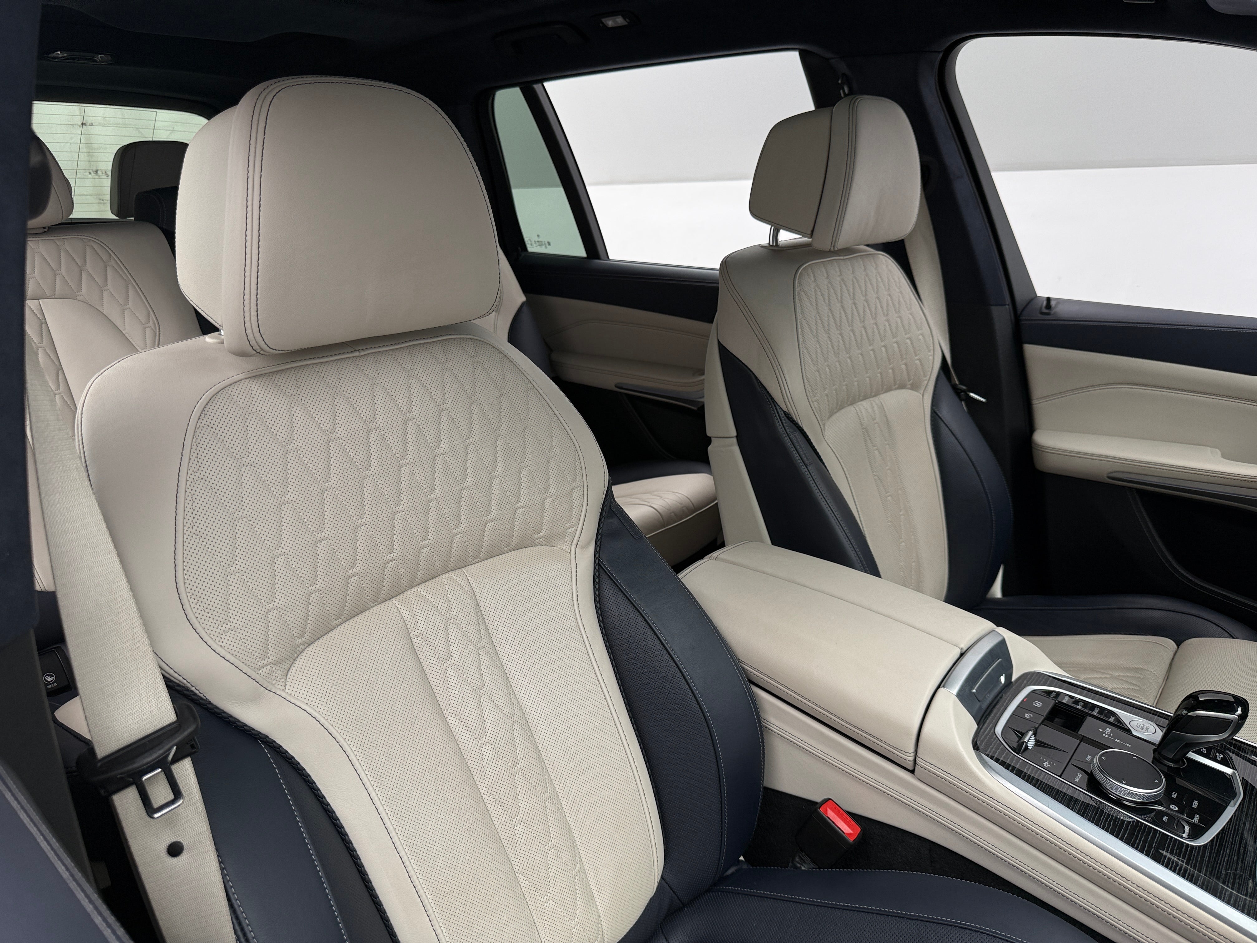 bmw x7 2022 5UXCW2C01N9L66375 image bmw x7 2022 5UXCW2C01N9L66375 image