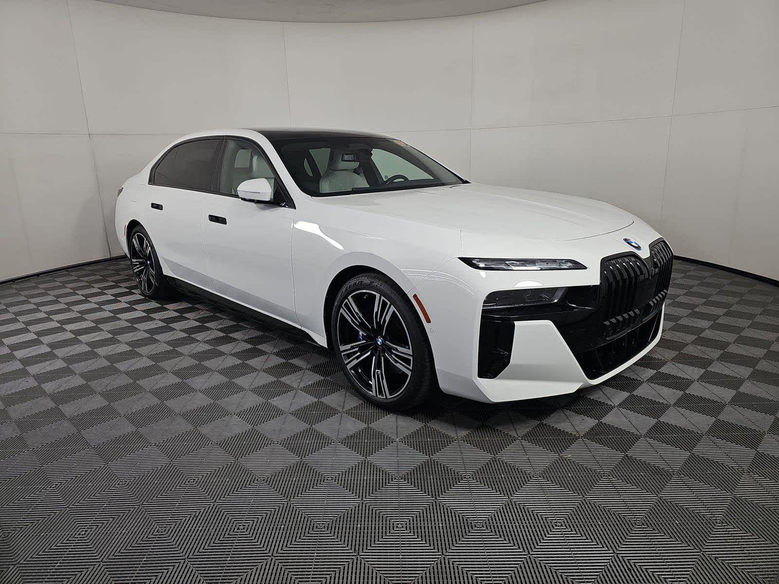 bmw i7 2023 WBY53EJ03PCM75237 image