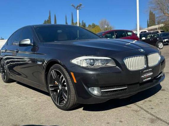 BMW 550I 2011 WBAFR9C58BC757447 image