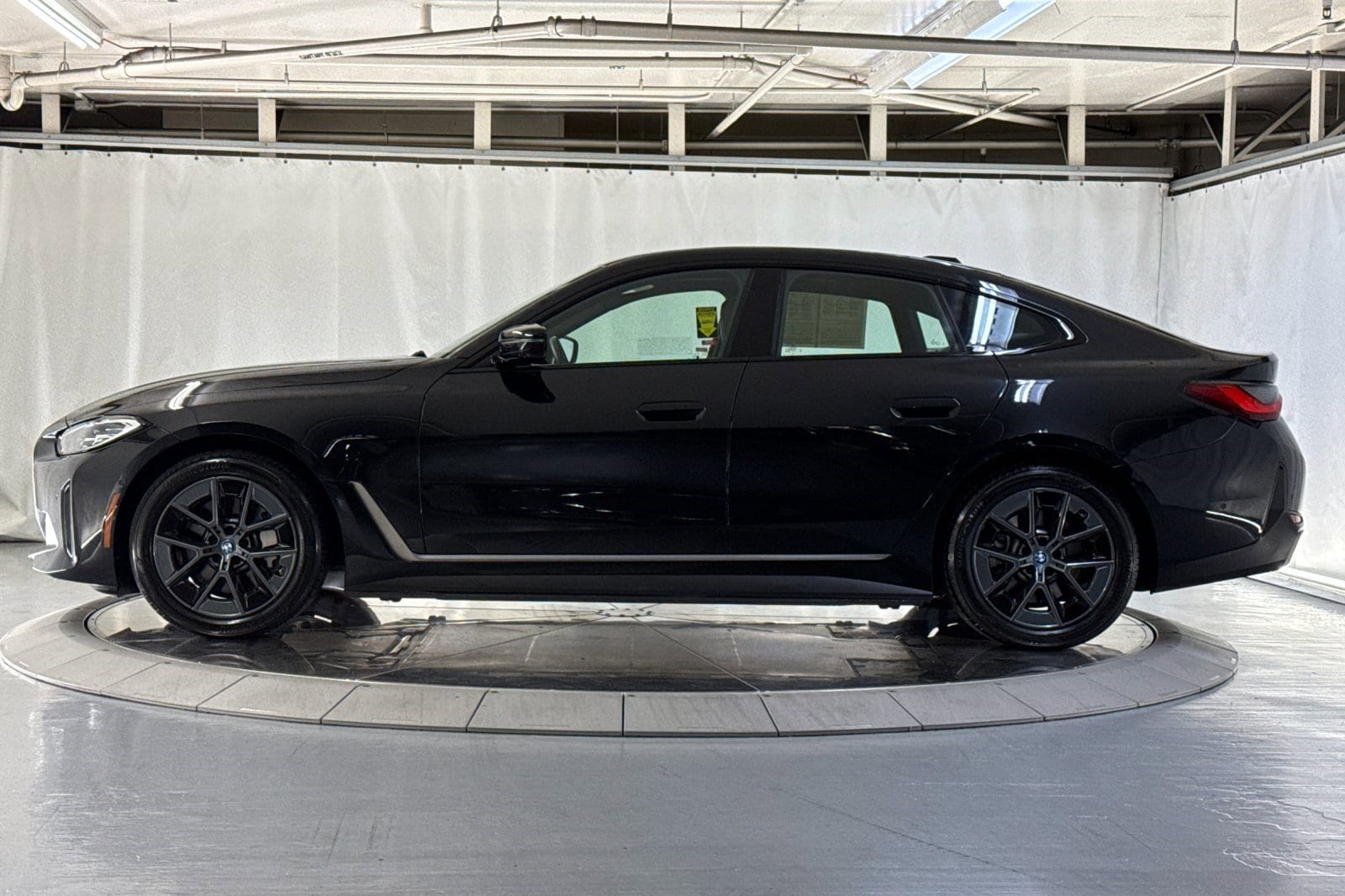 bmw i4 2023 WBY43AW08PFP78817 image bmw i4 2023 WBY43AW08PFP78817 image