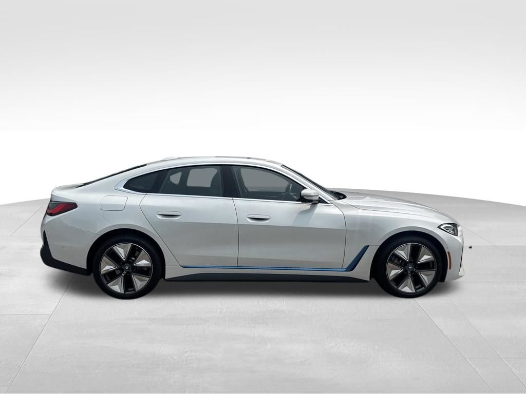 bmw i4 2023 WBY43AW06PFR28116 image bmw i4 2023 WBY43AW06PFR28116 image
