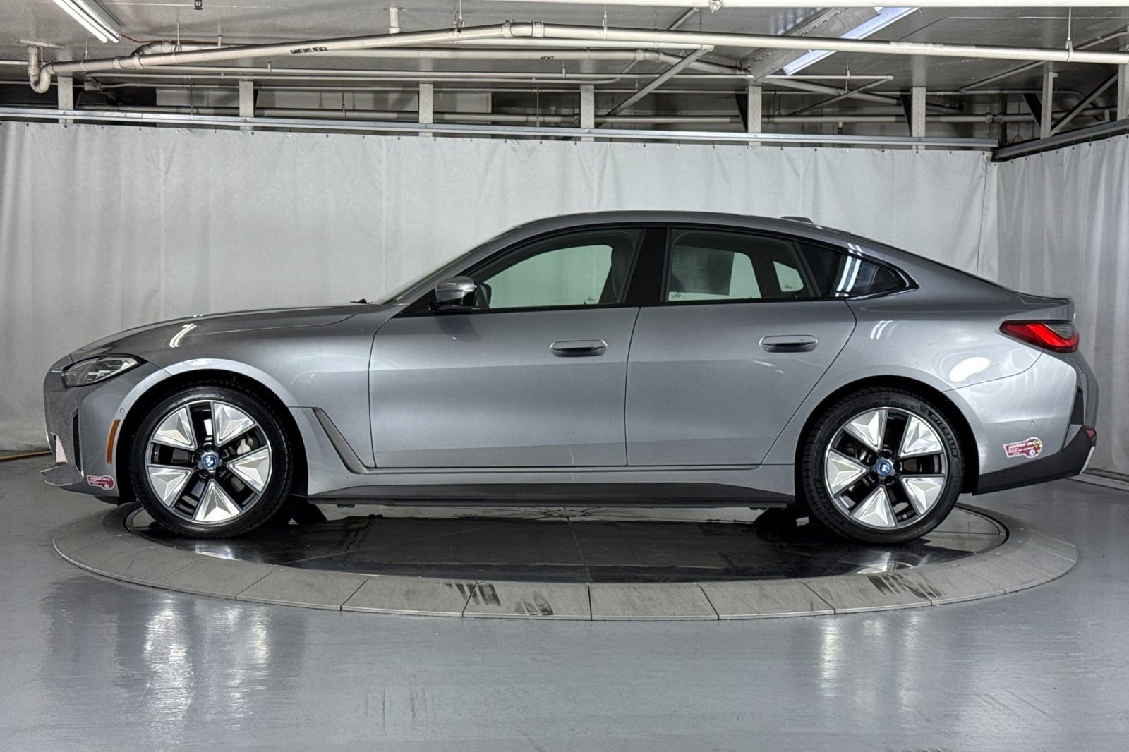 bmw i4 2023 WBY73AW04PFR28788 image bmw i4 2023 WBY73AW04PFR28788 image
