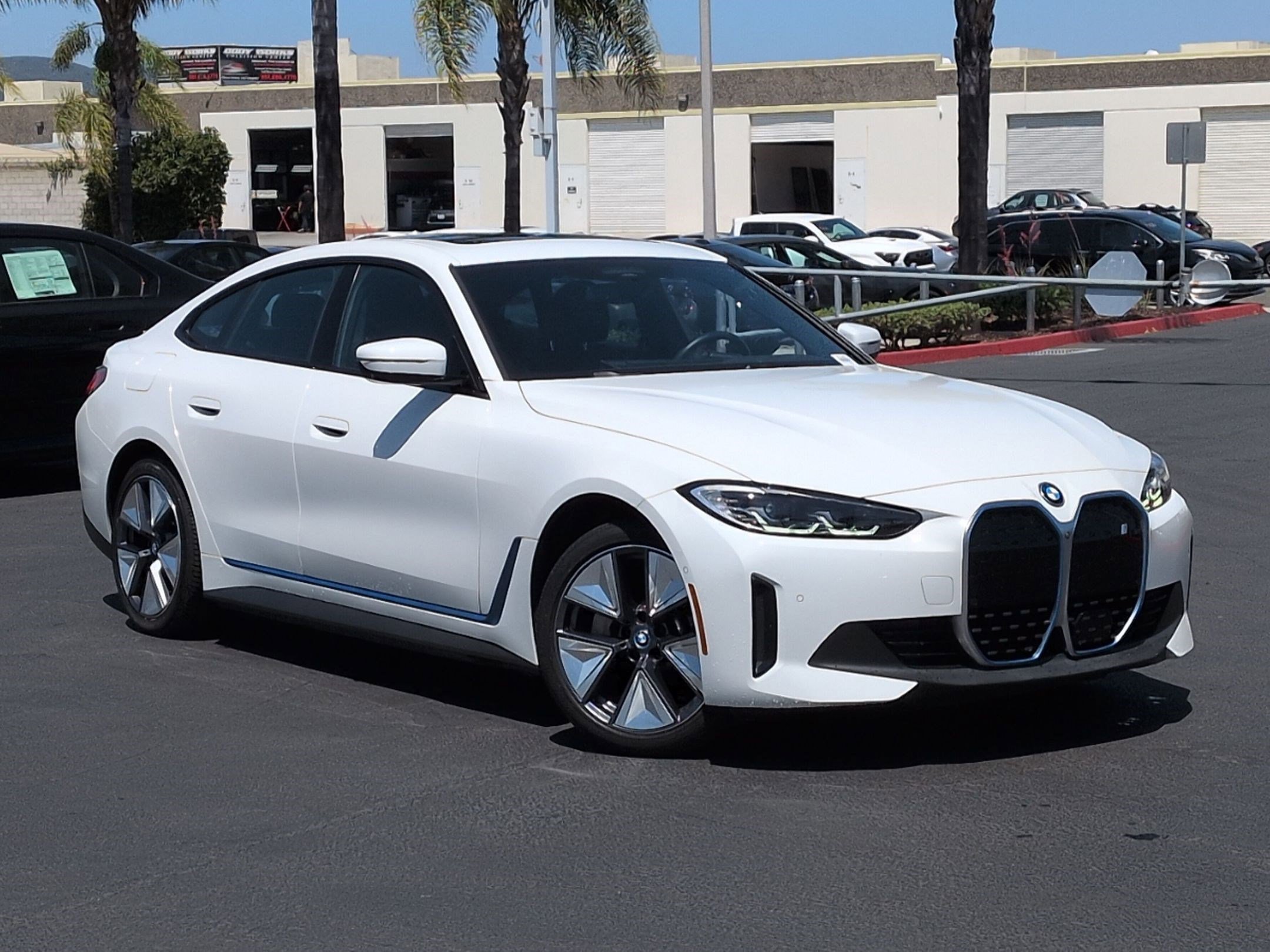 bmw i4 2023 WBY43AW08PFP85766 image bmw i4 2023 WBY43AW08PFP85766 image