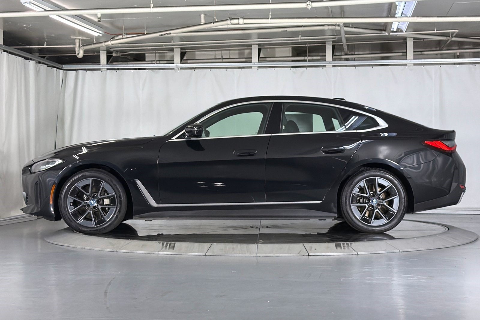 bmw i4 2023 WBY43AW04PFR17051 image bmw i4 2023 WBY43AW04PFR17051 image