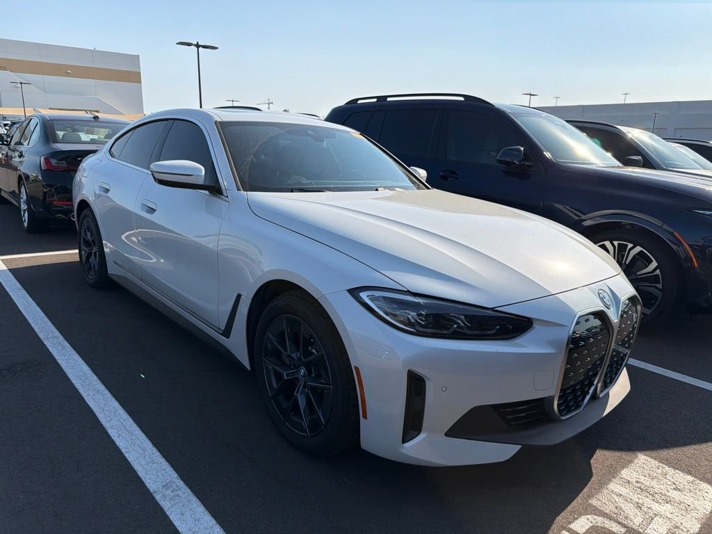 bmw i4 2023 WBY43AW06PFR38967 image bmw i4 2023 WBY43AW06PFR38967 image