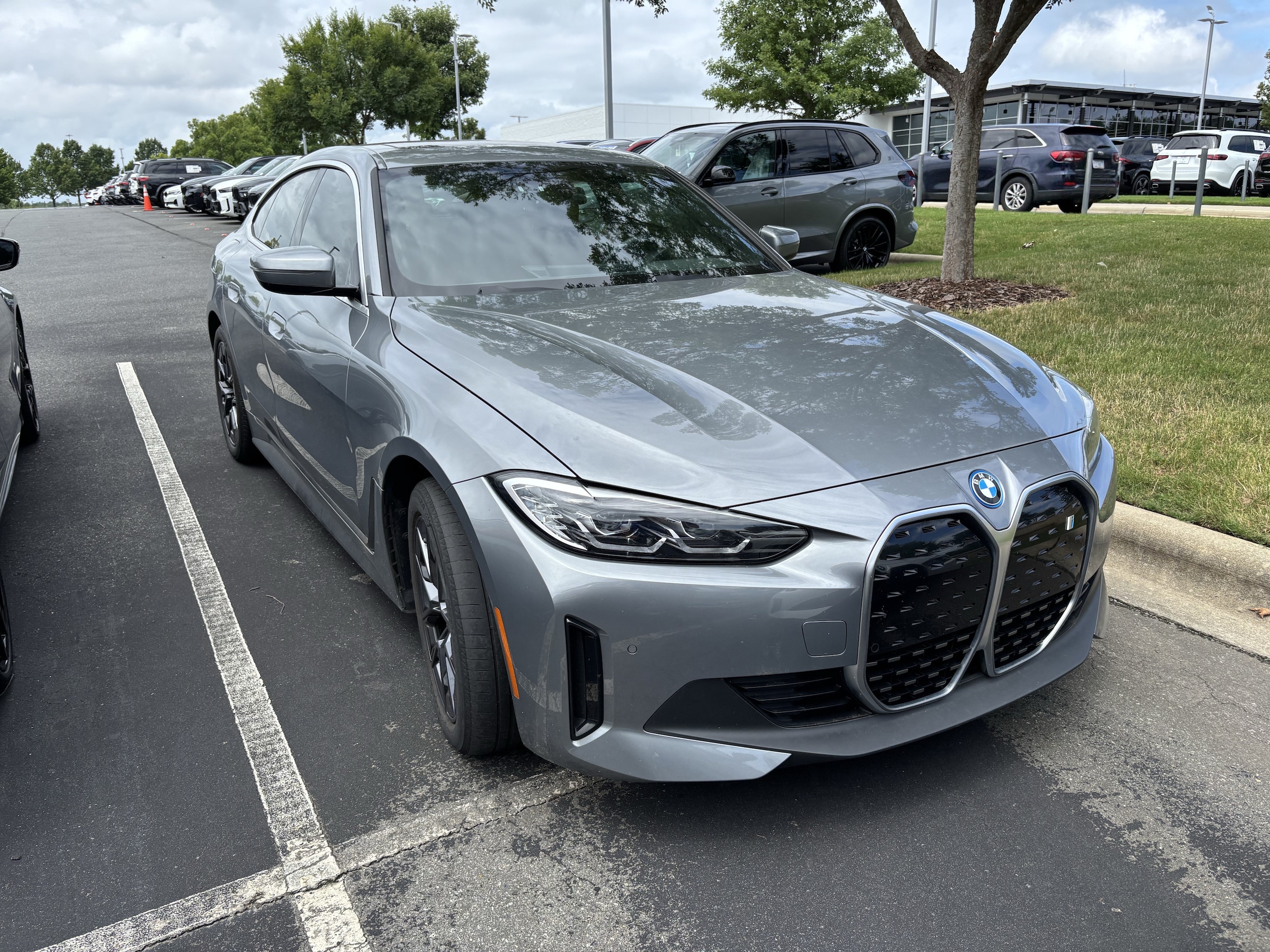 bmw i4 2023 WBY43AW06PFR36555 image bmw i4 2023 WBY43AW06PFR36555 image