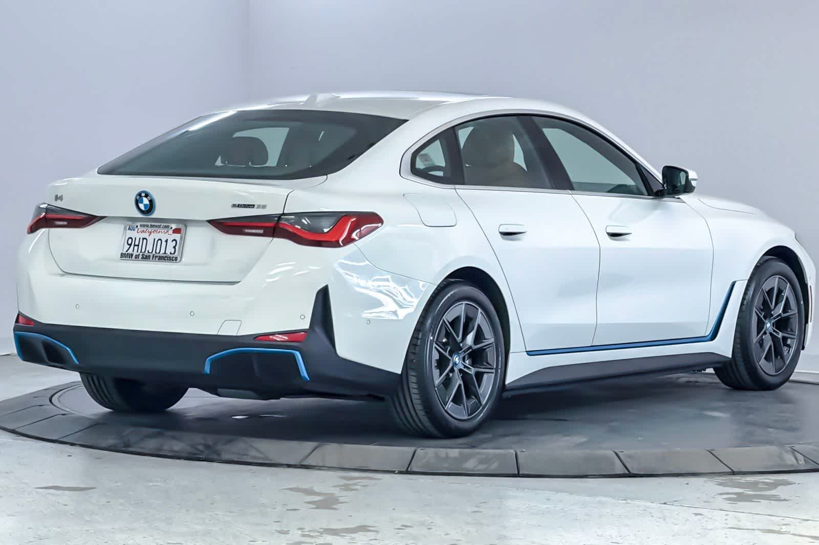 bmw i4 2023 WBY43AW00PFR33196 image bmw i4 2023 WBY43AW00PFR33196 image