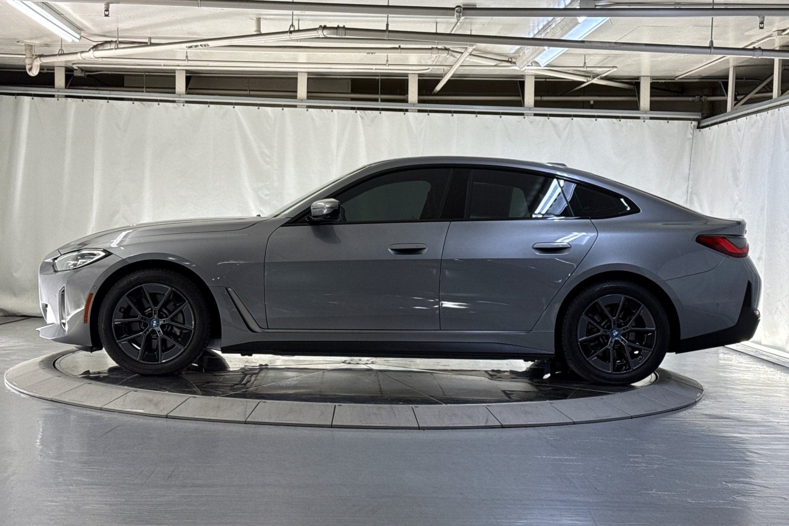 bmw i4 2023 WBY73AW06PFR30221 image bmw i4 2023 WBY73AW06PFR30221 image