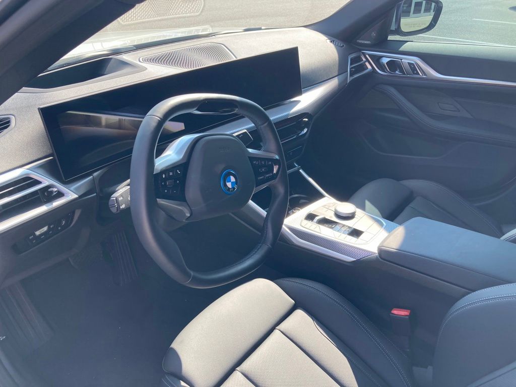 bmw i4 2025 WBY23HD06SFU35595 image bmw i4 2025 WBY23HD06SFU35595 image