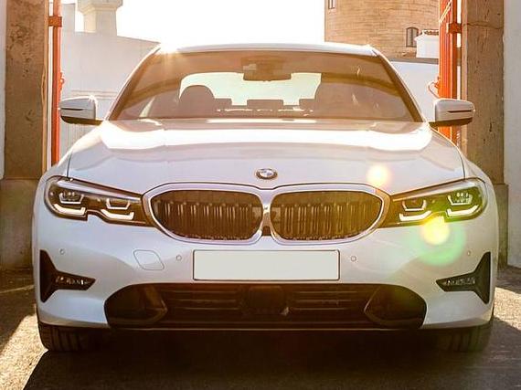BMW 330E 2022 3MW5P7J01N8C74052 image