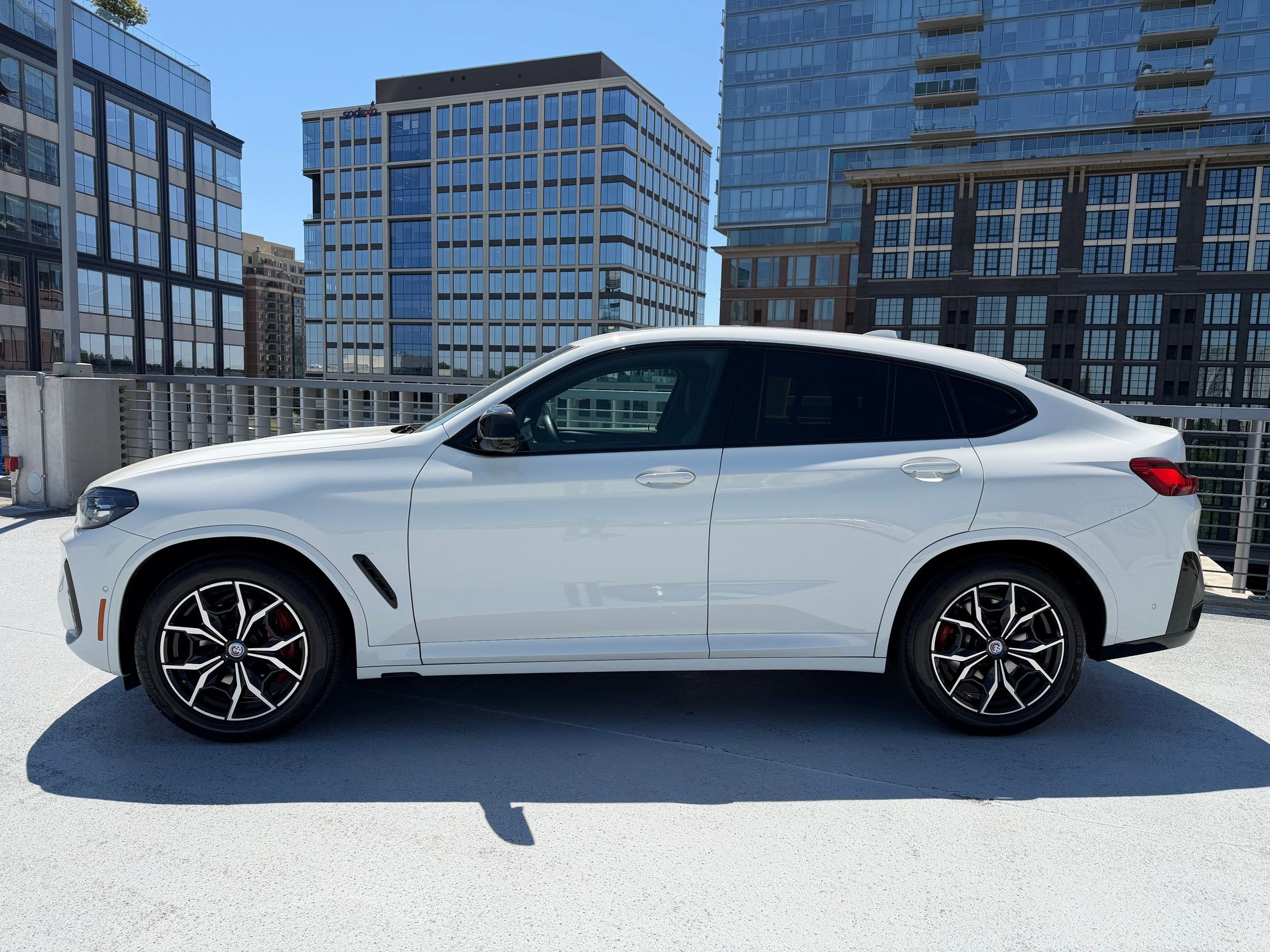 bmw x4 2022 5UX43DT00N9N18090 image bmw x4 2022 5UX43DT00N9N18090 image