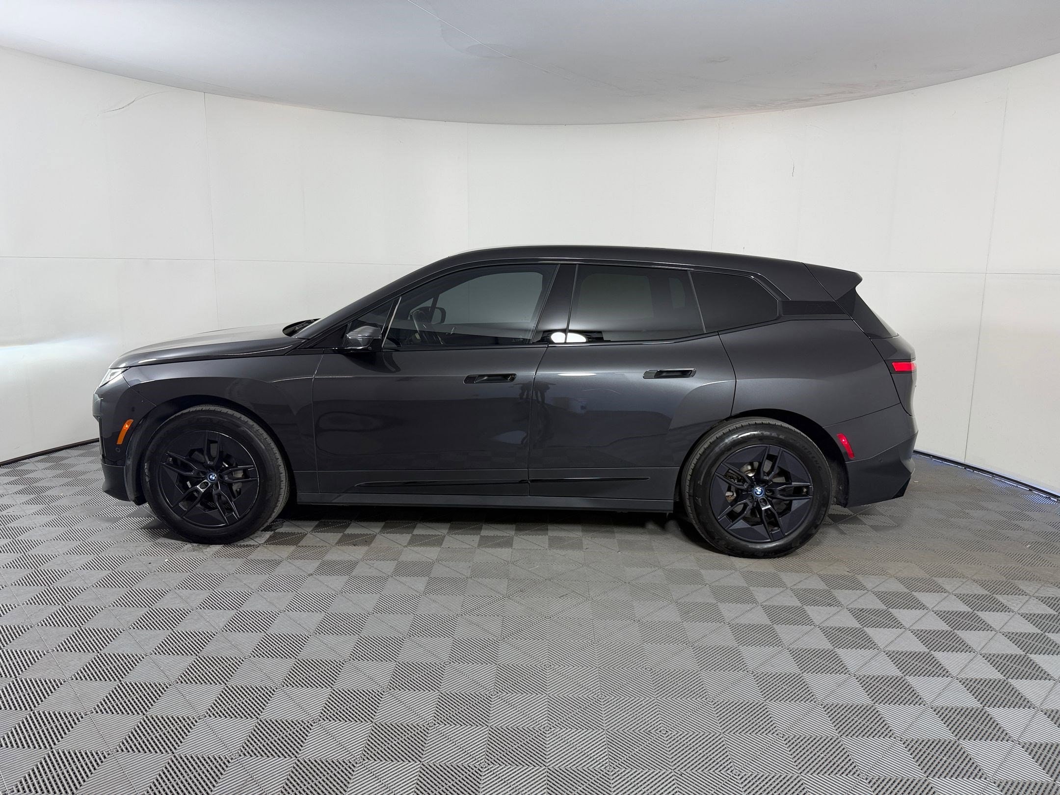 bmw ix 2023 WB523CF0XPCM77550 image bmw ix 2023 WB523CF0XPCM77550 image