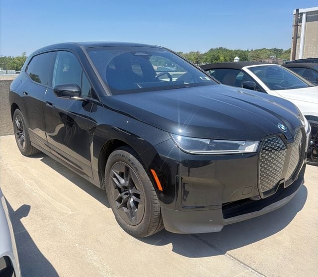 bmw ix 2024 WB523CF07RCP00565 image bmw ix 2024 WB523CF07RCP00565 image