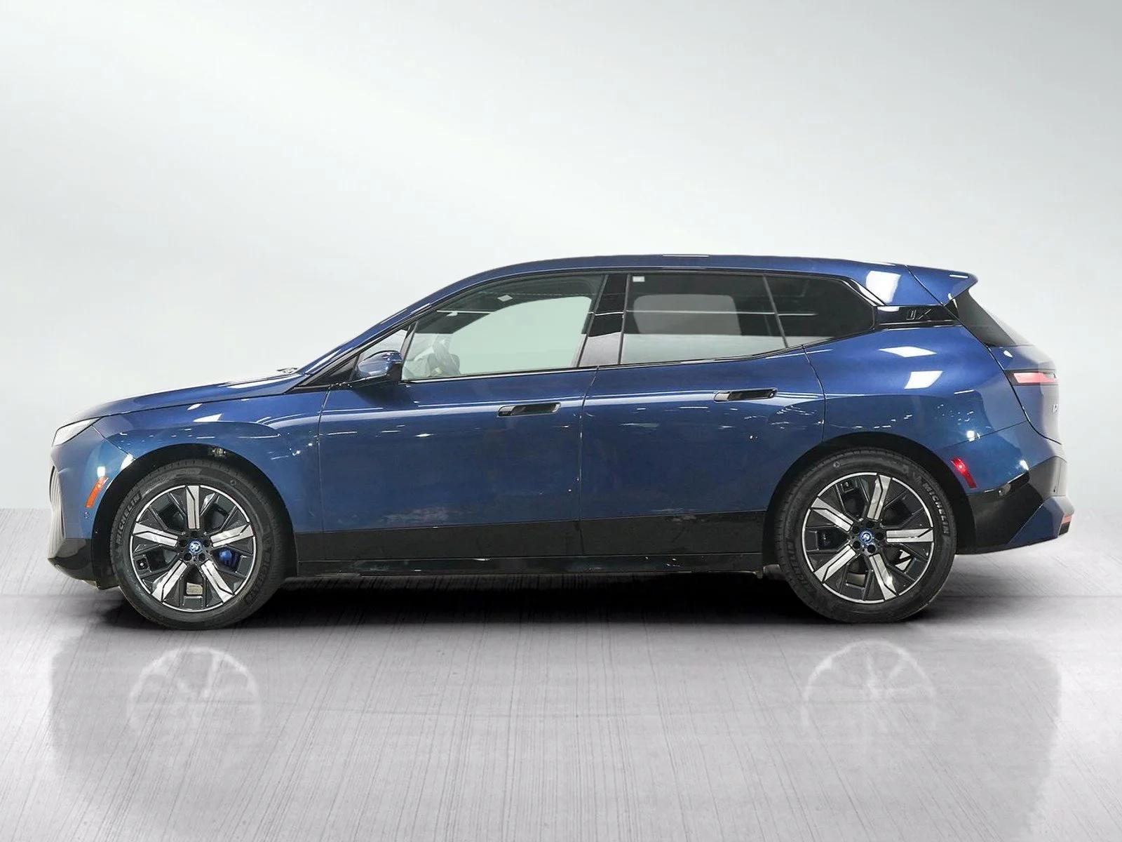 bmw ix 2024 WB523CF0XRCN18469 image bmw ix 2024 WB523CF0XRCN18469 image