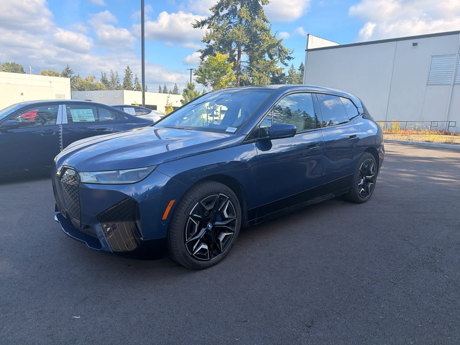 bmw ix 2024 WB523CF08RCN06241 image bmw ix 2024 WB523CF08RCN06241 image