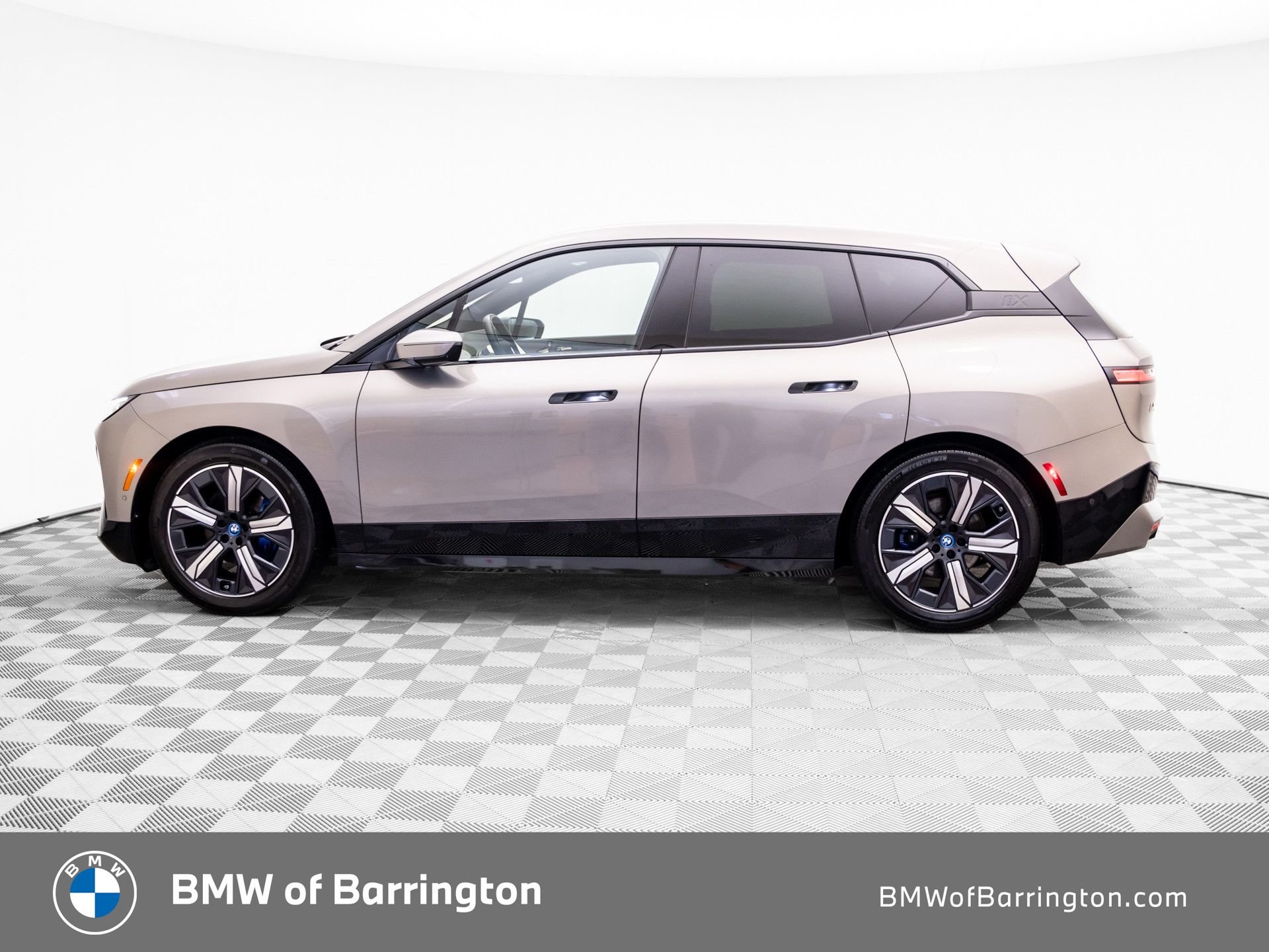 bmw ix 2024 WB533CF02RCN55424 image bmw ix 2024 WB533CF02RCN55424 image