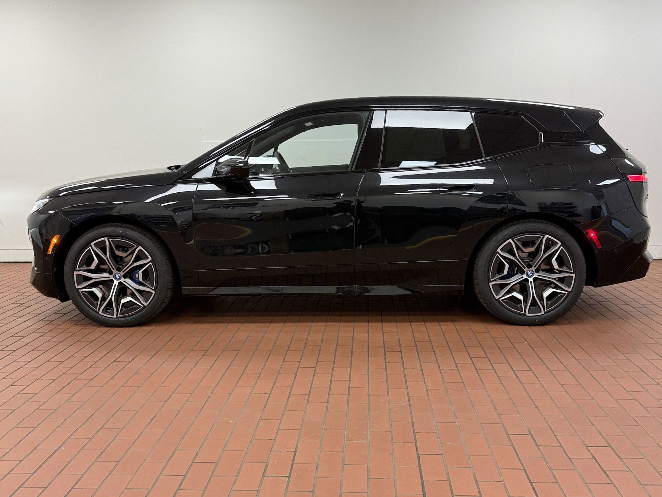 bmw ix 2025 WB533CF08SCU45922 image bmw ix 2025 WB533CF08SCU45922 image