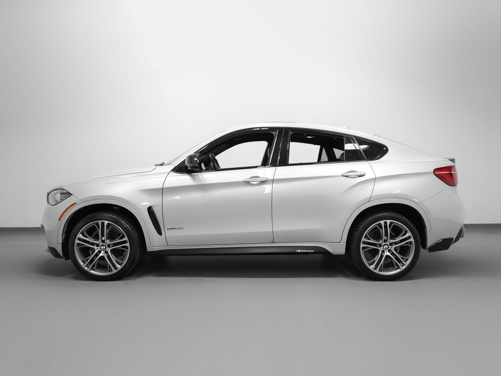 bmw x6 2016 5UXKU2C54G0N83861 image bmw x6 2016 5UXKU2C54G0N83861 image