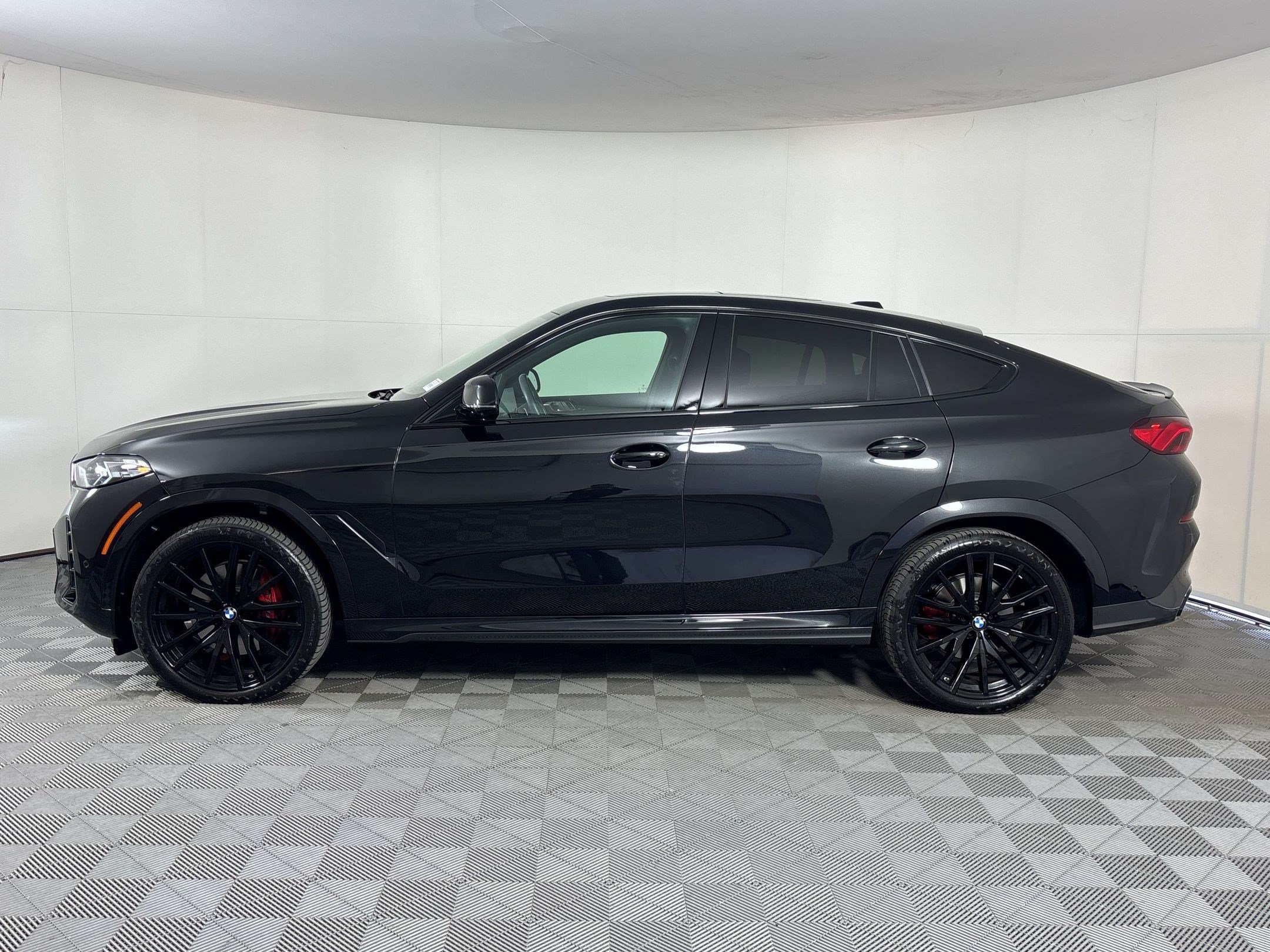 bmw x6 2026 5UX33EX01T9377670 image bmw x6 2026 5UX33EX01T9377670 image