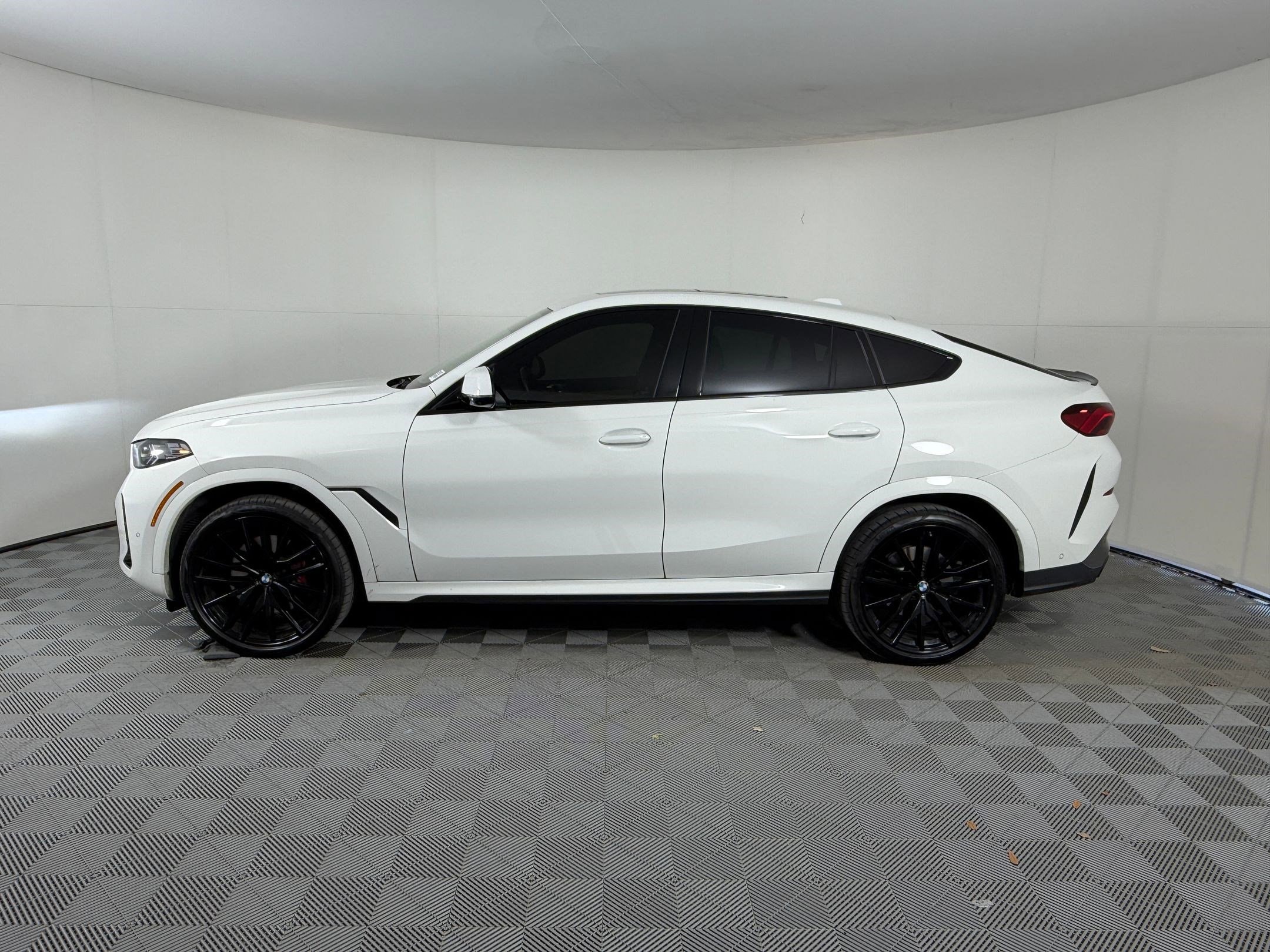 bmw x6 2025 5UX33EX04S9Y30517 image bmw x6 2025 5UX33EX04S9Y30517 image