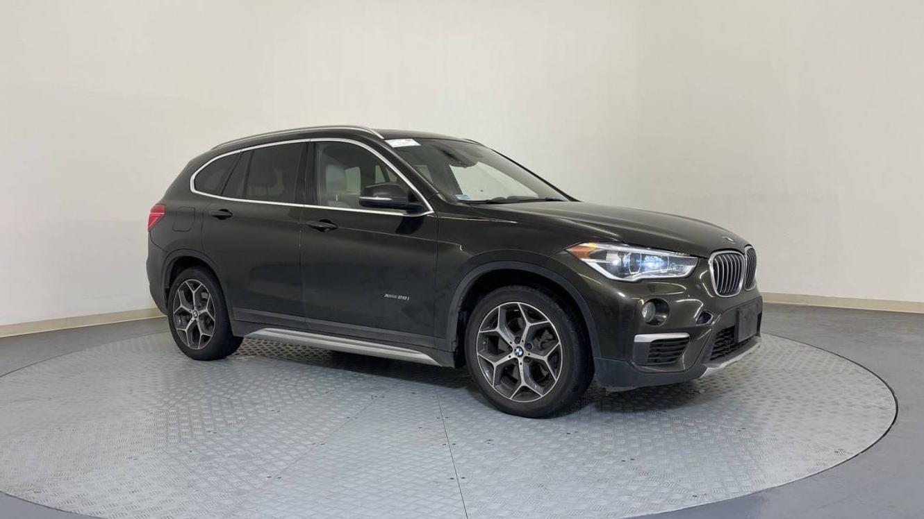 BMW X1 2016 WBXHT3C31GP883662 image