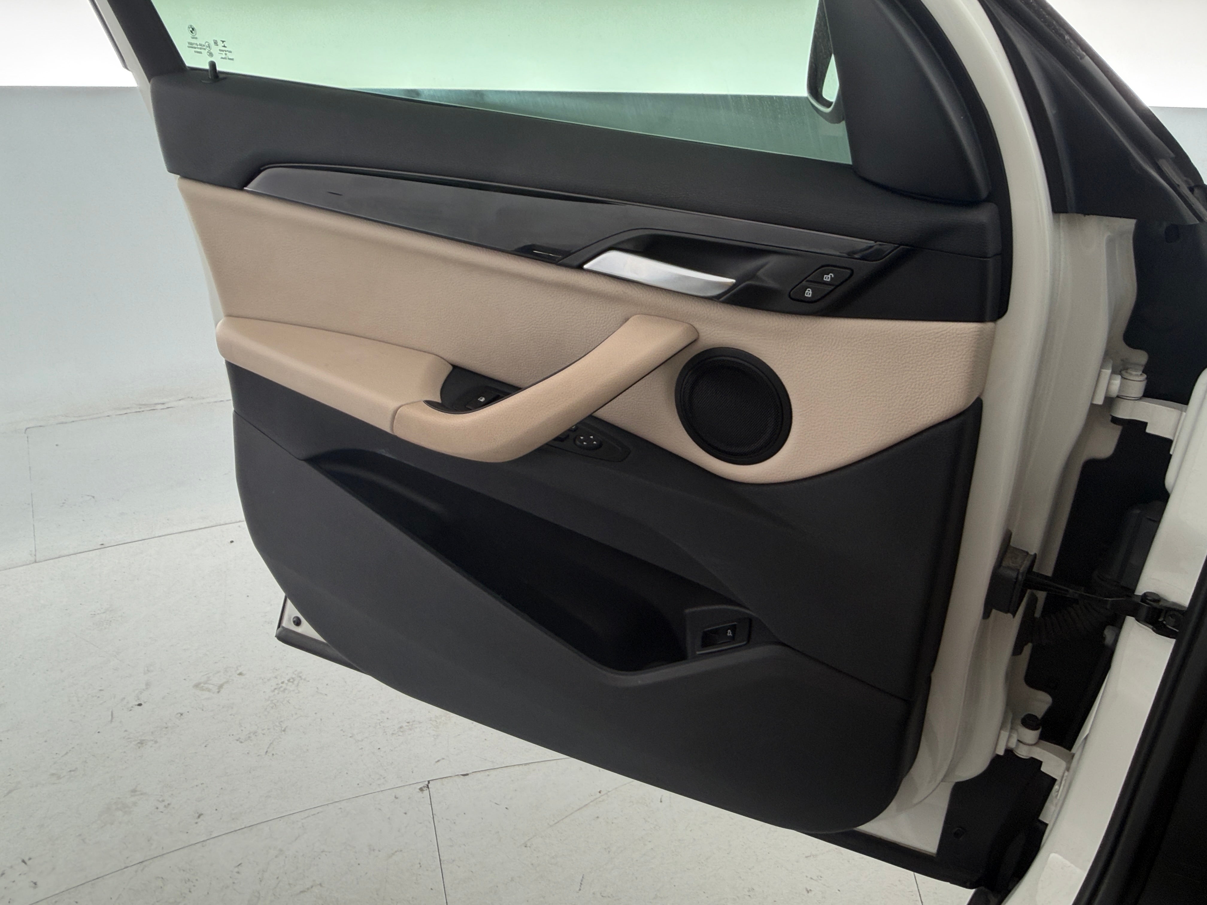 bmw x1 2019 WBXHT3C57K5L36644 image bmw x1 2019 WBXHT3C57K5L36644 image