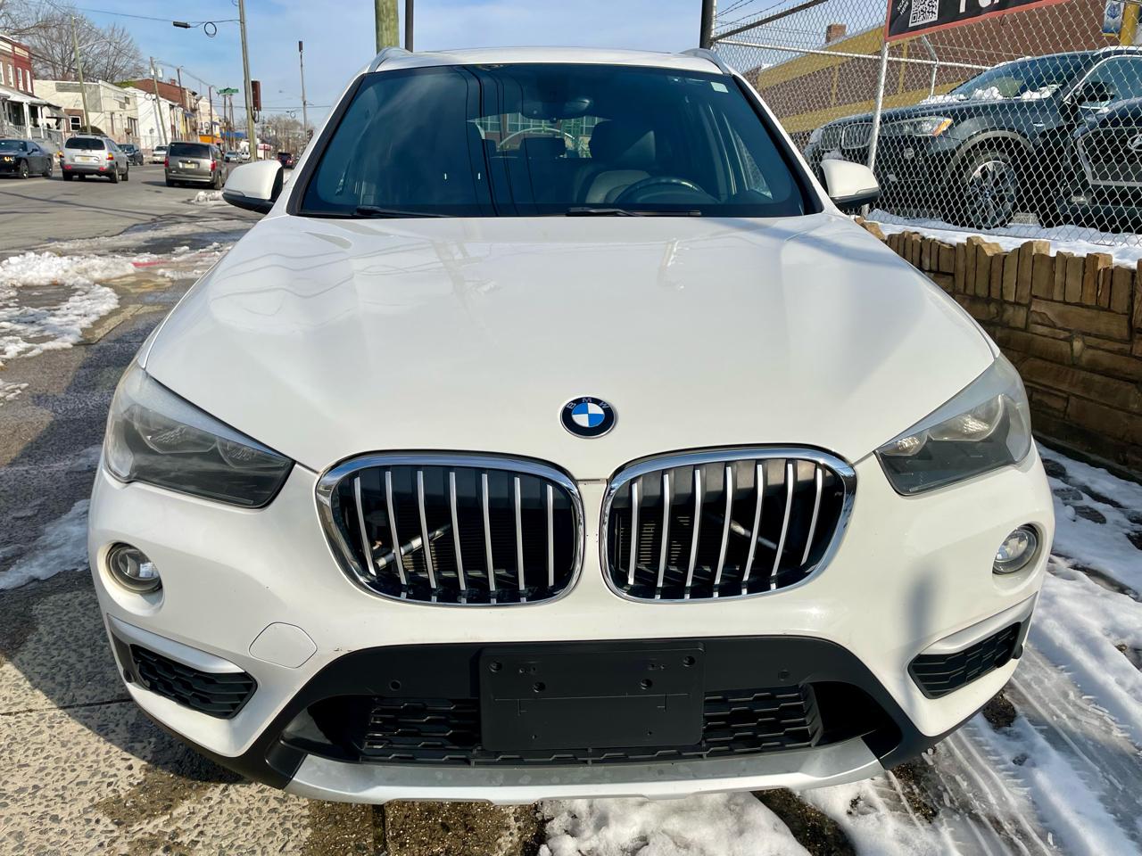 bmw x1 2018 WBXHT3C3XJ5L30768 image bmw x1 2018 WBXHT3C3XJ5L30768 image