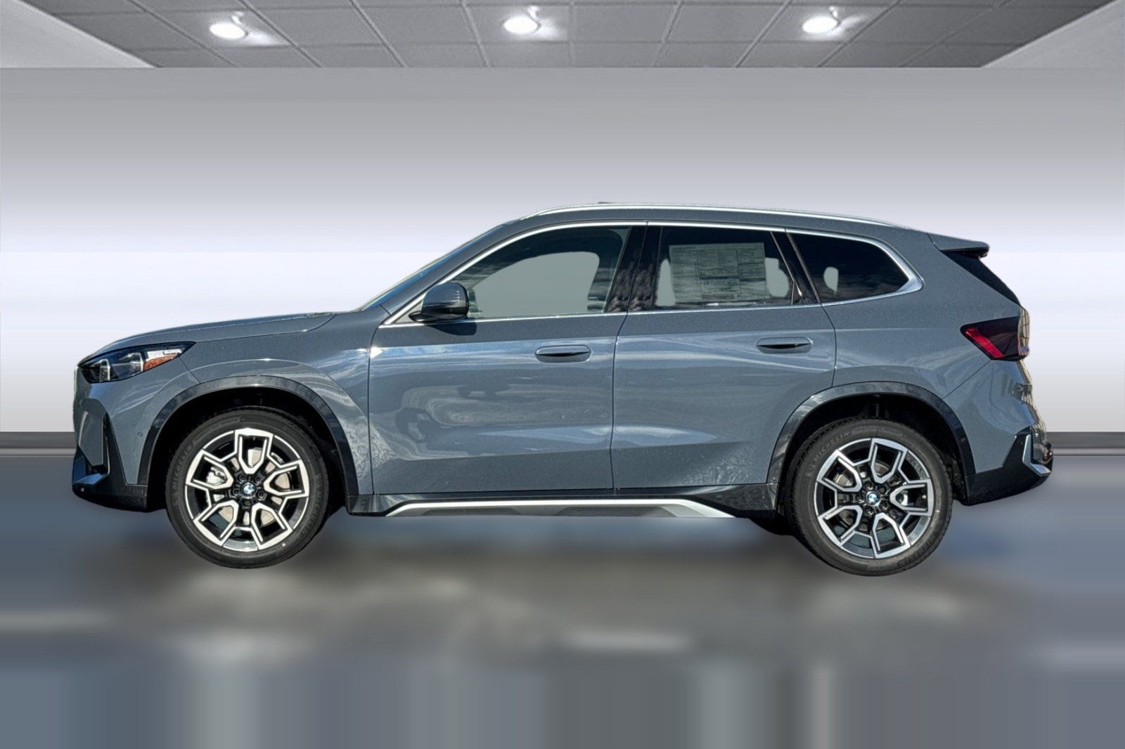 bmw x1 2026 WBX73EF02T5492499 image bmw x1 2026 WBX73EF02T5492499 image