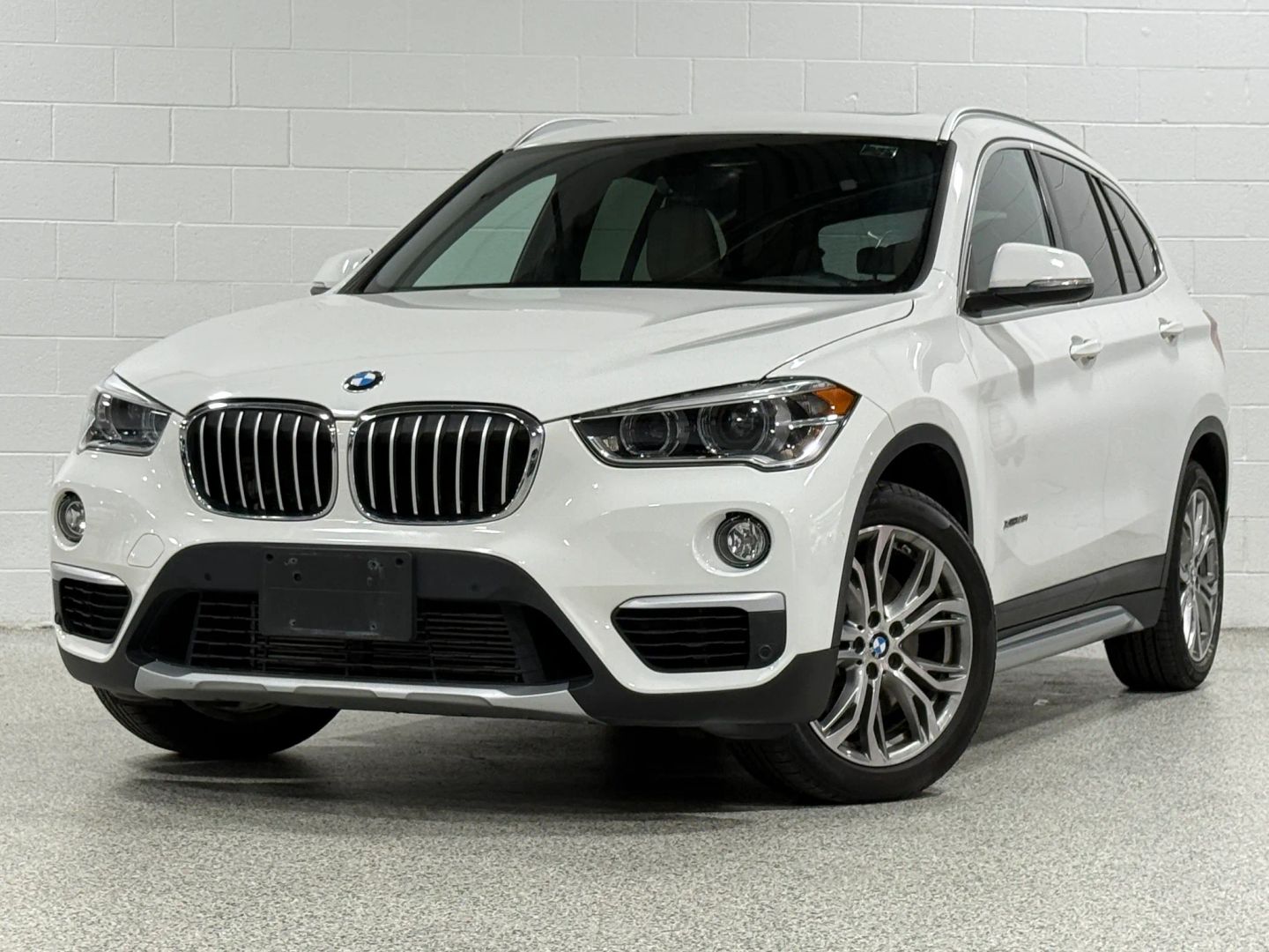 bmw x1 2017 WBXHT3Z37H4A56262 image bmw x1 2017 WBXHT3Z37H4A56262 image