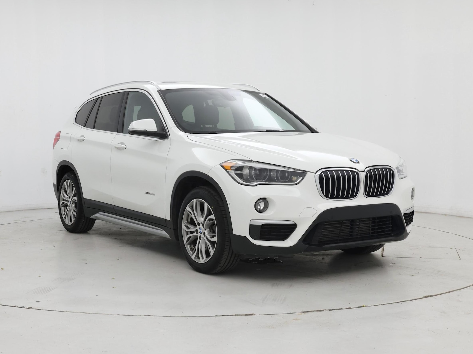 bmw x1 2017 WBXHT3Z35H4A57488 image bmw x1 2017 WBXHT3Z35H4A57488 image