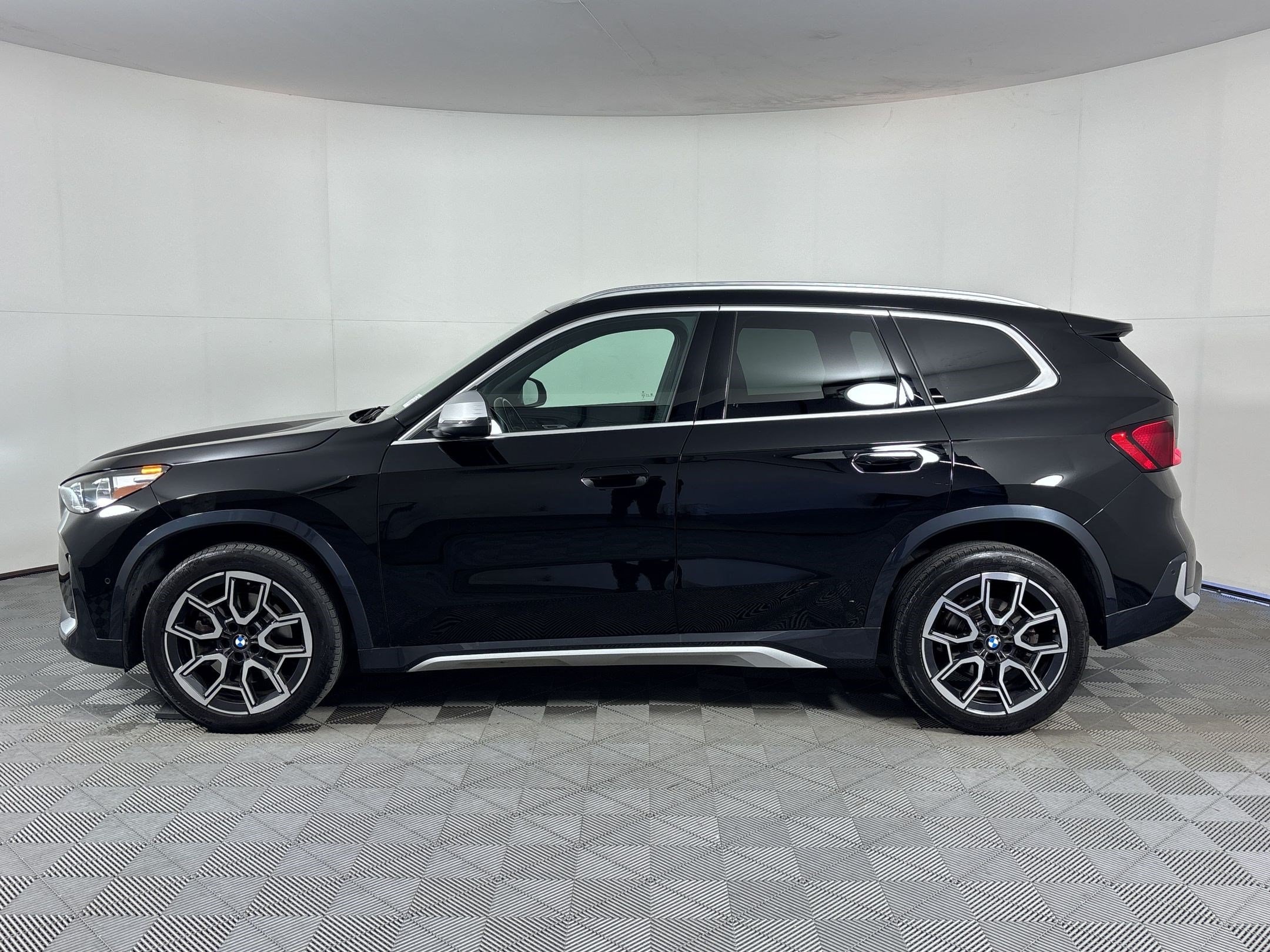 bmw x1 2024 WBX73EF07R5Y42699 image bmw x1 2024 WBX73EF07R5Y42699 image