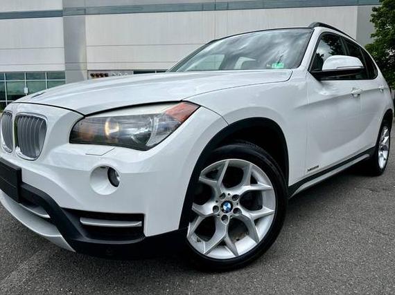 BMW X1 2013 WBAVL1C55DVR82348 image