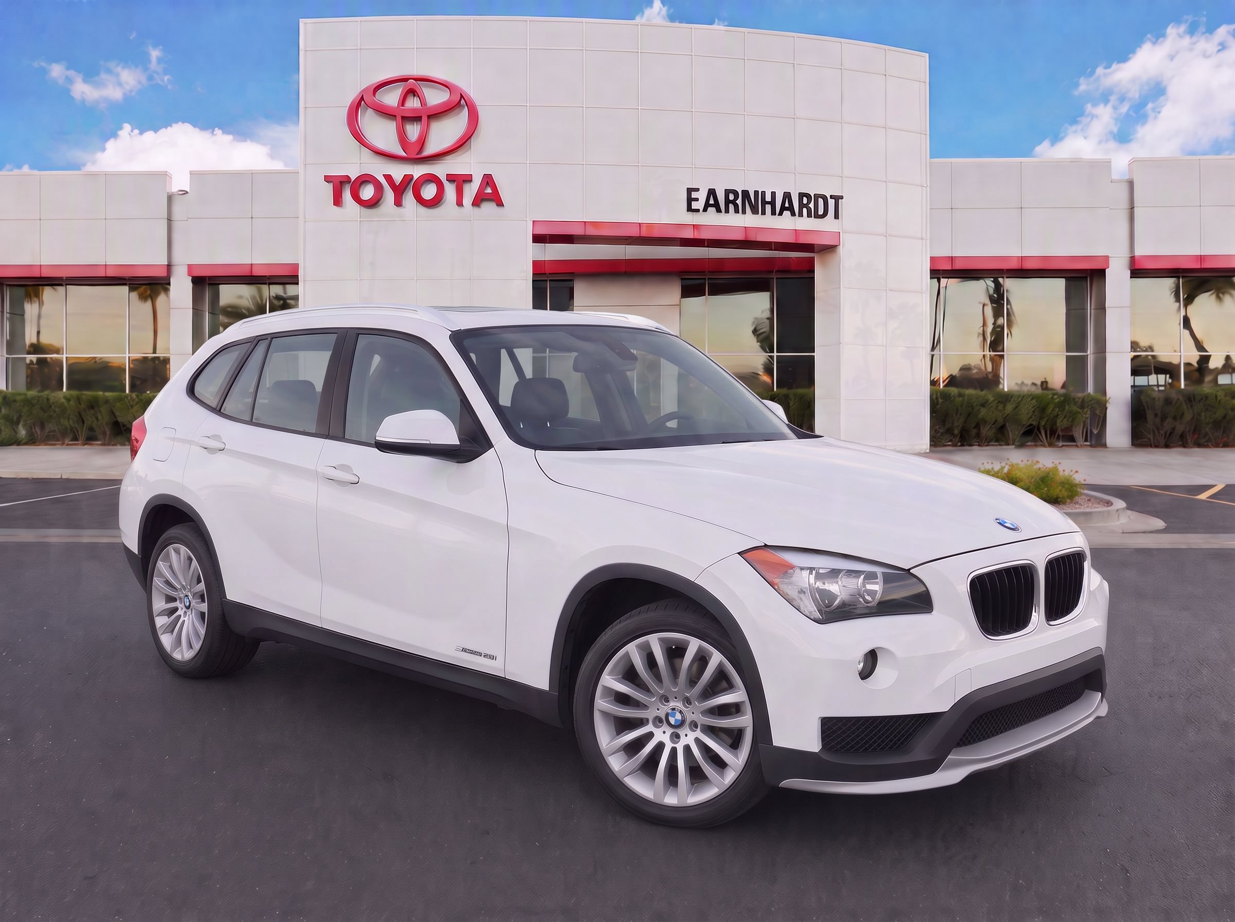 bmw x1 2015 WBAVM1C57FV317094 image