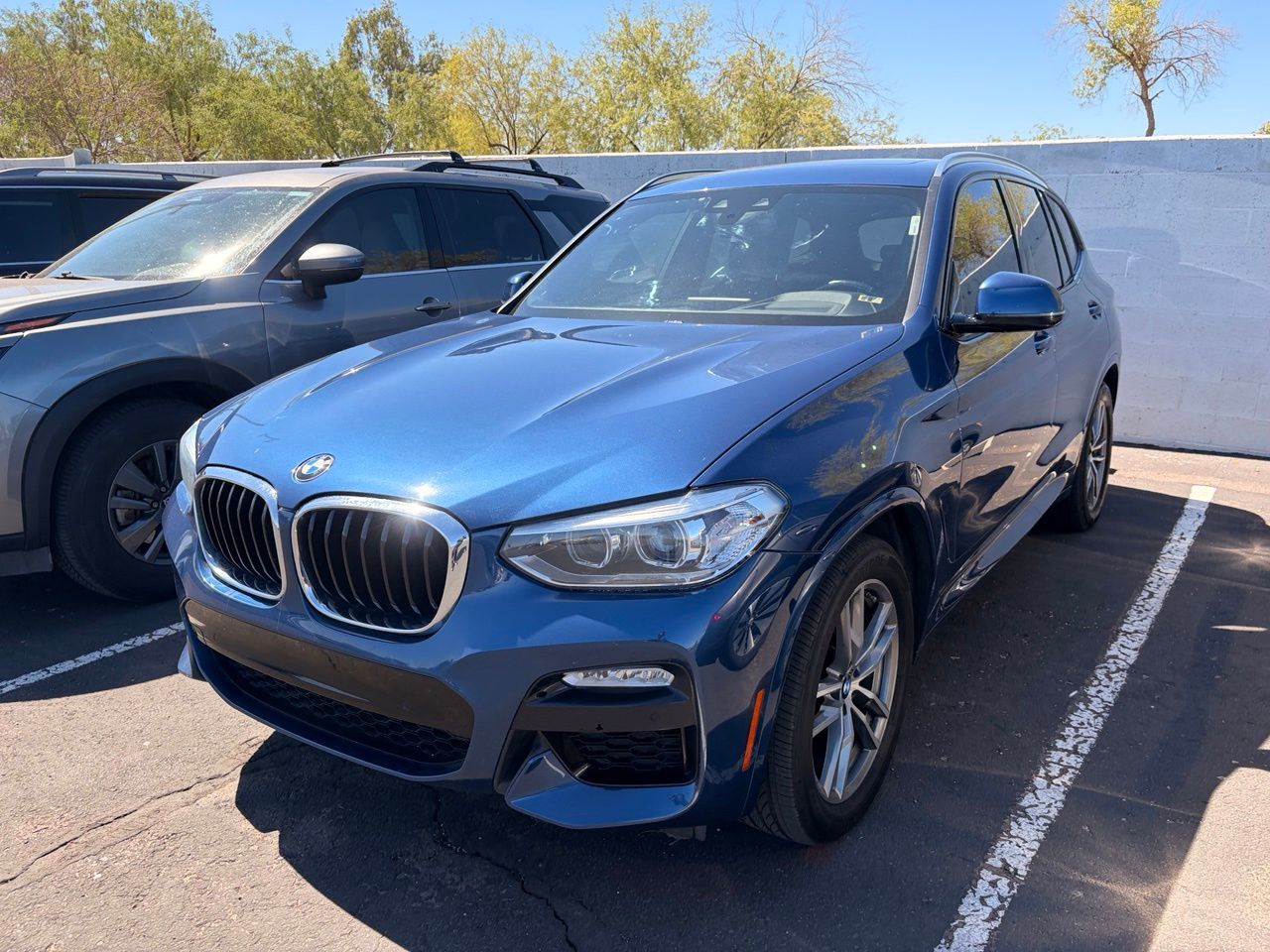 bmw x3 2019 5UXTR7C5XKLE88704 image
