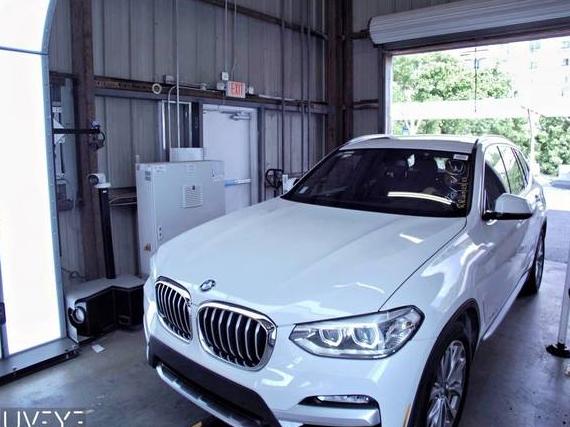 BMW X3 2018 5UXTR9C50JLC72595 image