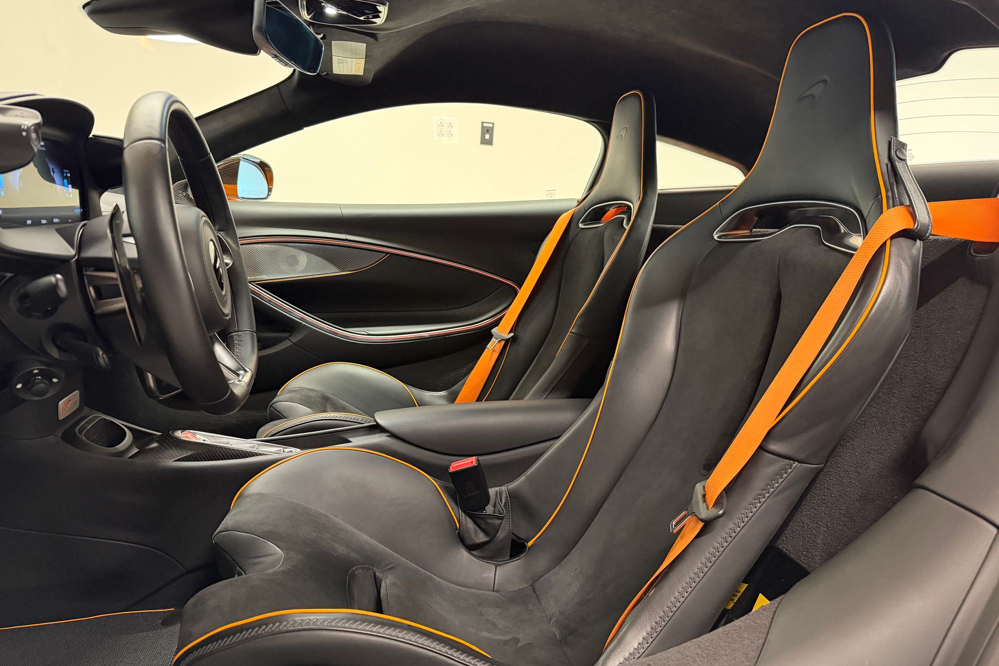 mclaren artura 2025 SBM16AEA0SW002641 image mclaren artura 2025 SBM16AEA0SW002641 image