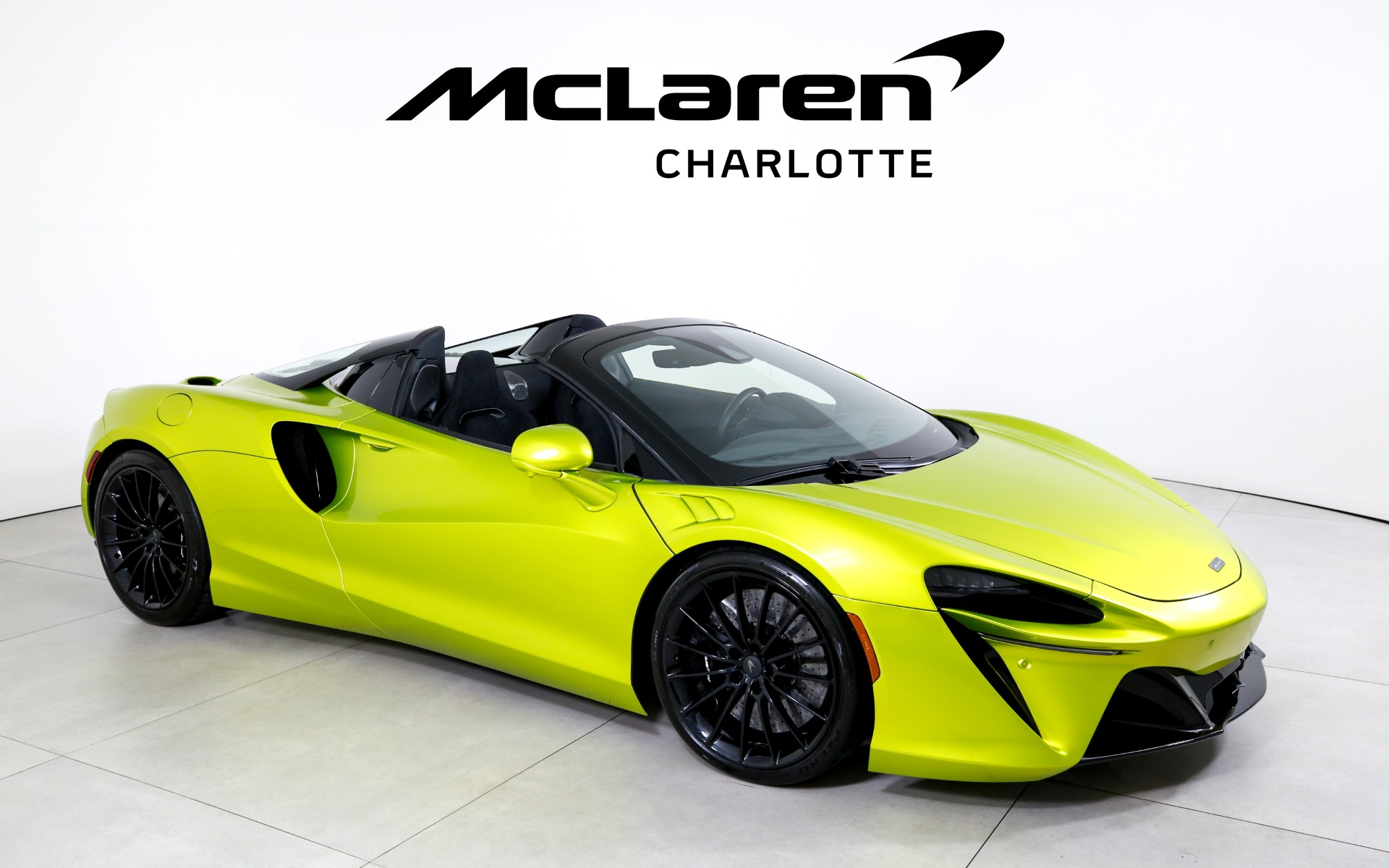 mclaren artura 2025 SBM16BEAXSW002989 image mclaren artura 2025 SBM16BEAXSW002989 image