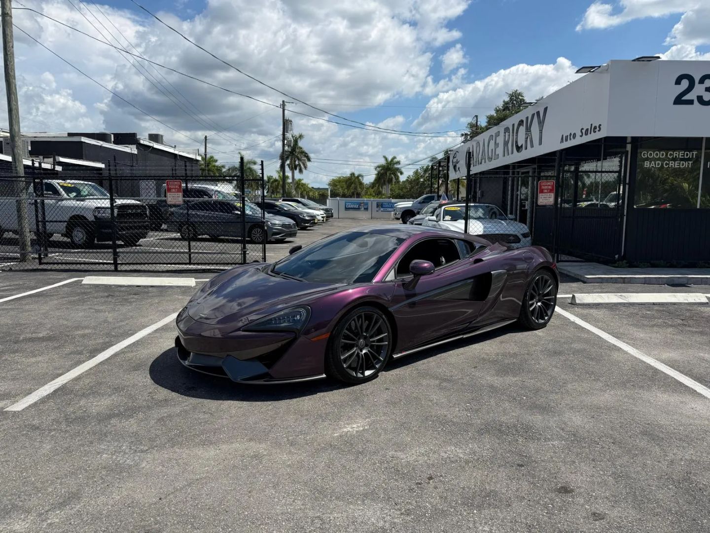 mclaren 570s 2017 SBM13DAA5HW003423 image mclaren 570s 2017 SBM13DAA5HW003423 image