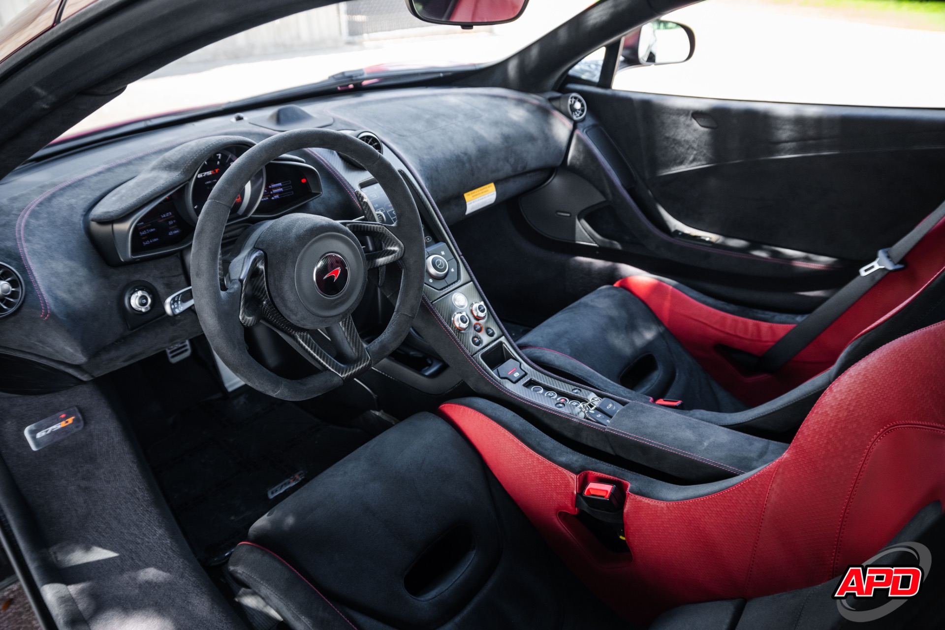 mclaren 675lt 2016 SBM11RAA9GW675163 image mclaren 675lt 2016 SBM11RAA9GW675163 image