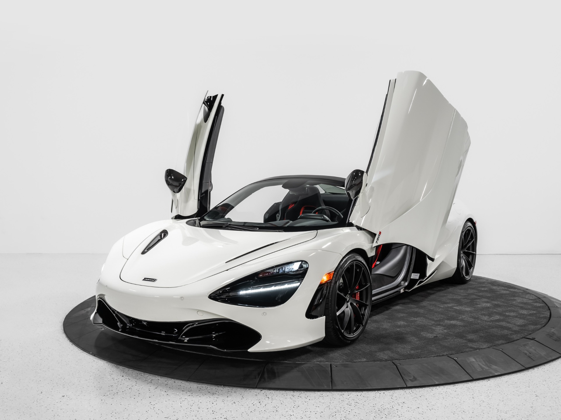 mclaren 720s 2021 SBM14FCA5MW006080 image mclaren 720s 2021 SBM14FCA5MW006080 image