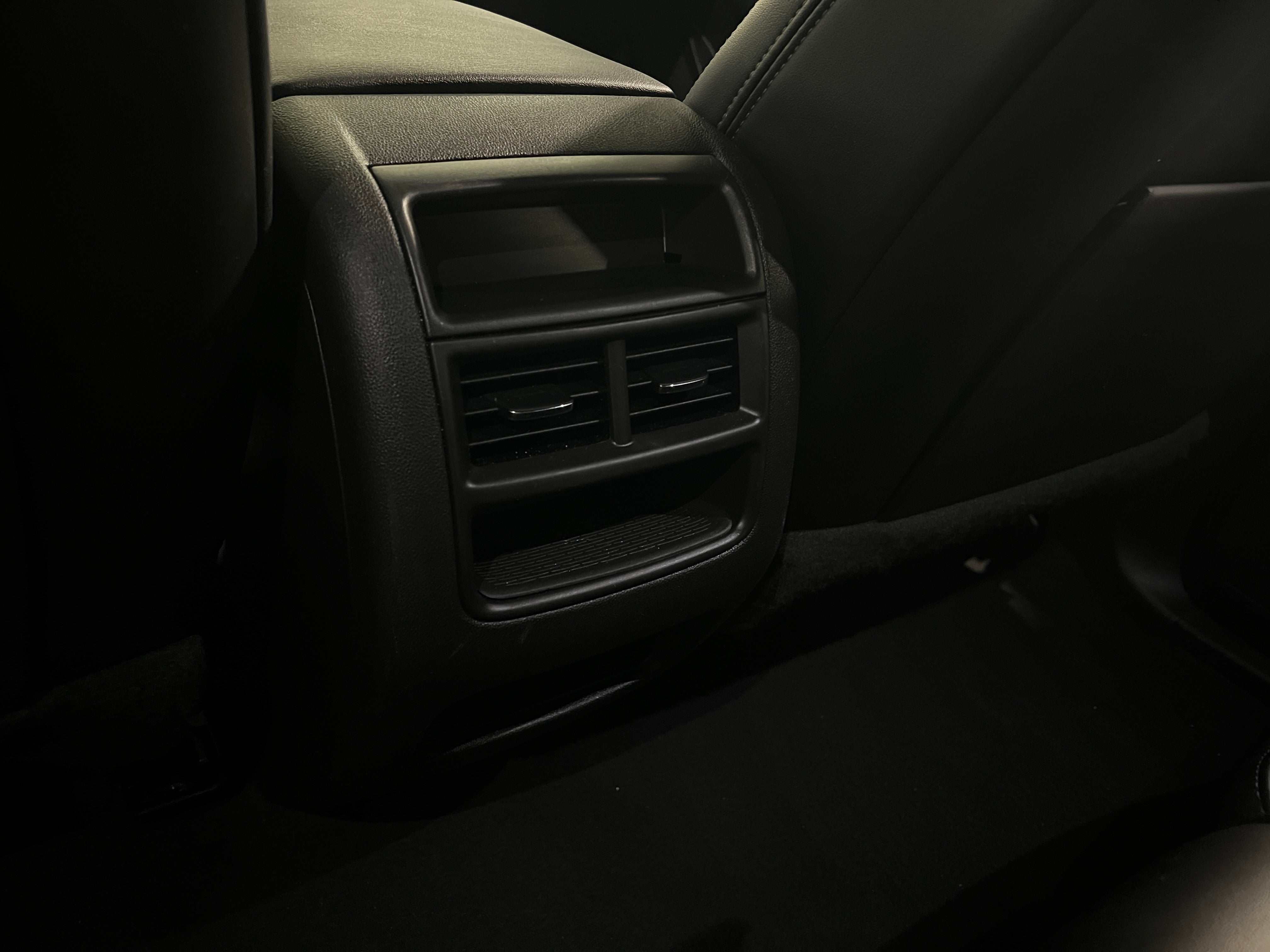 cadillac xt5 2022 1GYKNCR48NZ126606 image