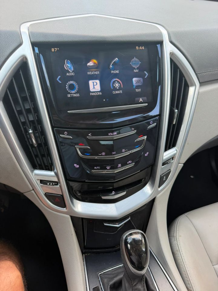 cadillac srx 2016 3GYFNCE33GS572323 image cadillac srx 2016 3GYFNCE33GS572323 image
