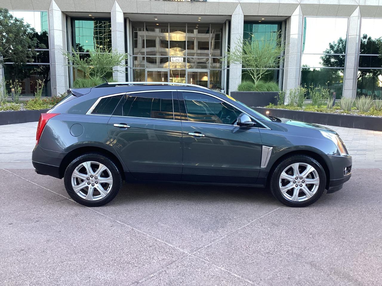 cadillac srx 2013 3GYFNDE33DS572954 image cadillac srx 2013 3GYFNDE33DS572954 image