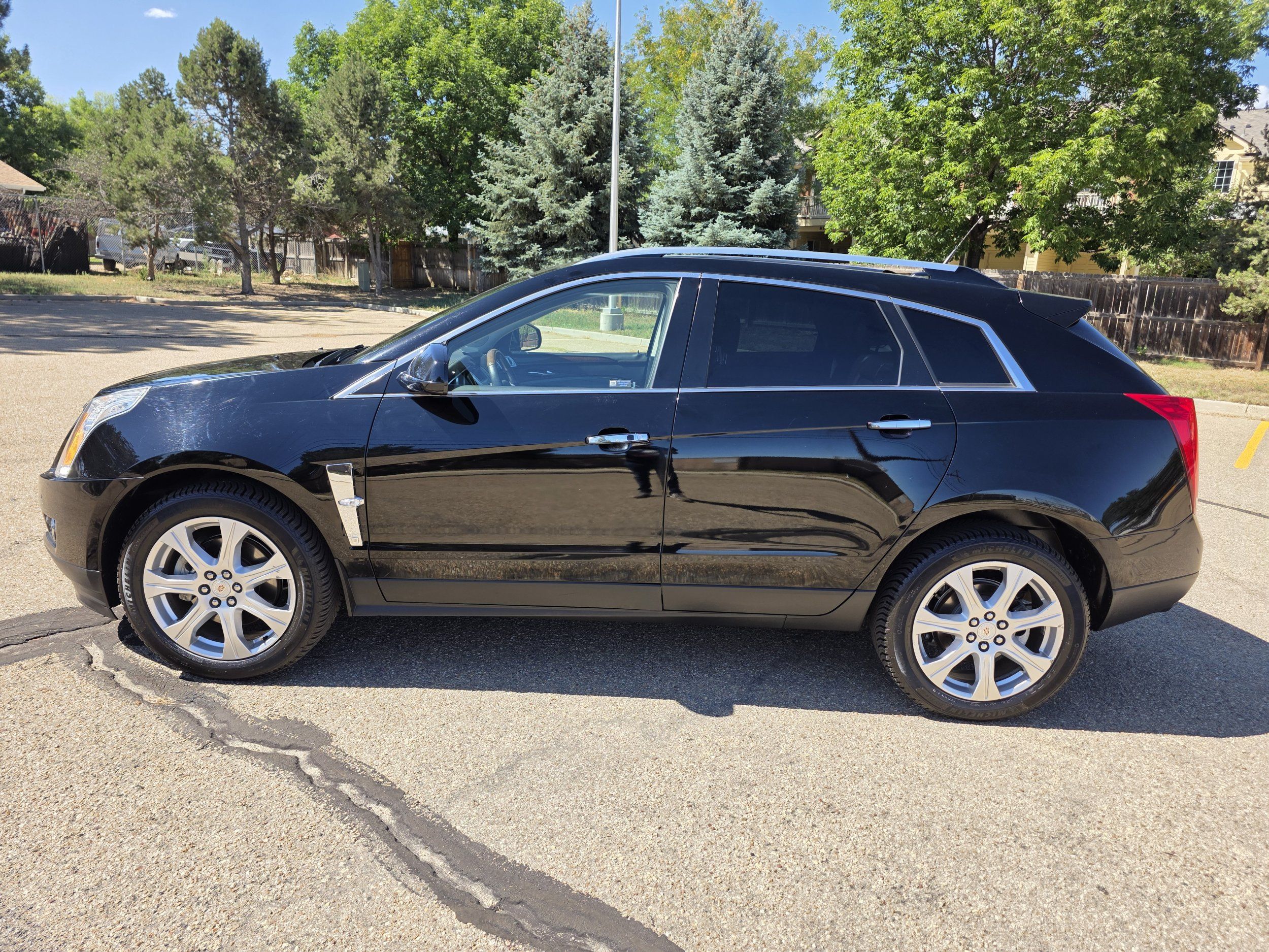 cadillac srx 2010 3GYFNFEY2AS631978 image cadillac srx 2010 3GYFNFEY2AS631978 image