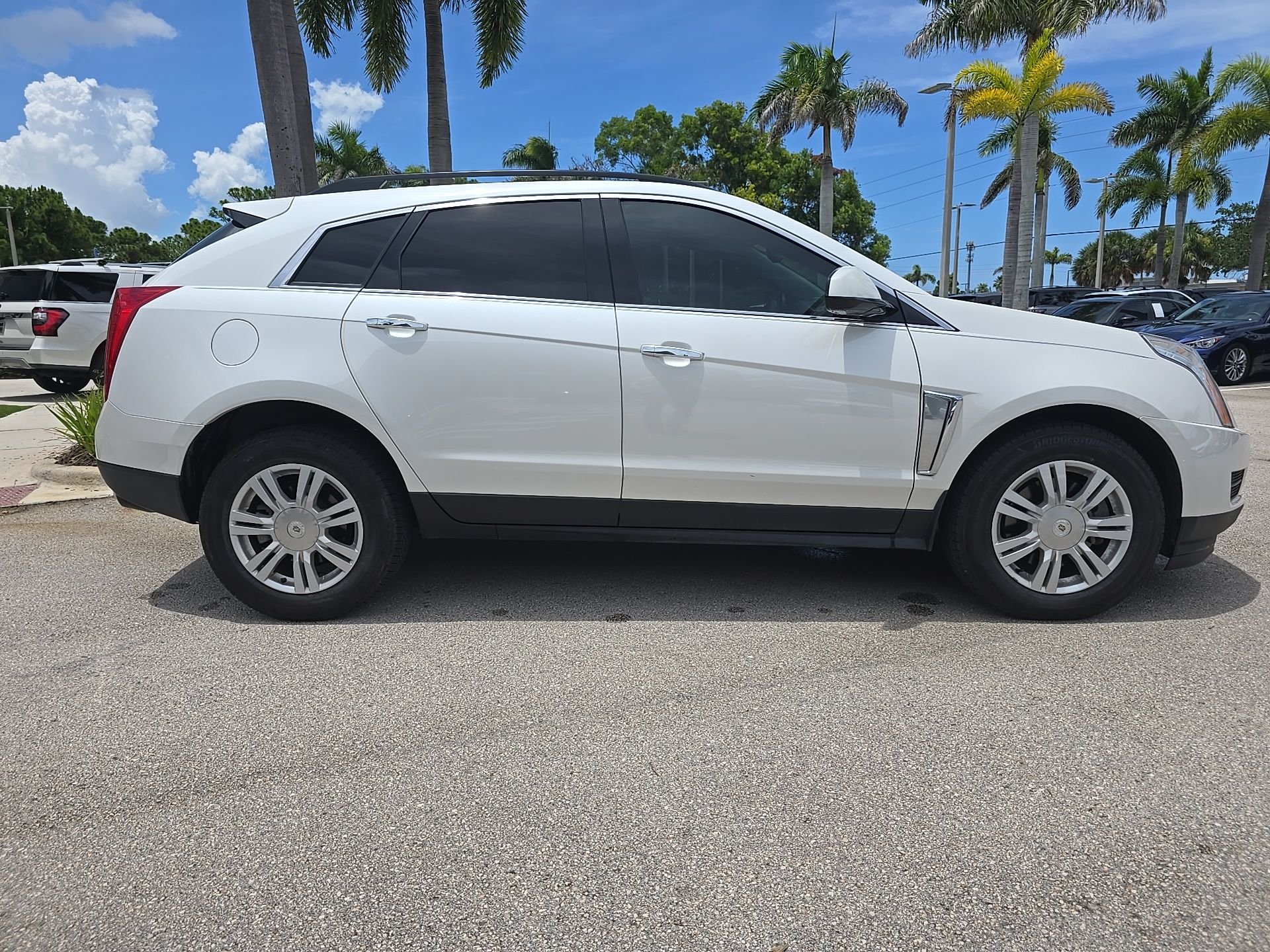 cadillac srx 2015 3GYFNAE37FS631361 image cadillac srx 2015 3GYFNAE37FS631361 image